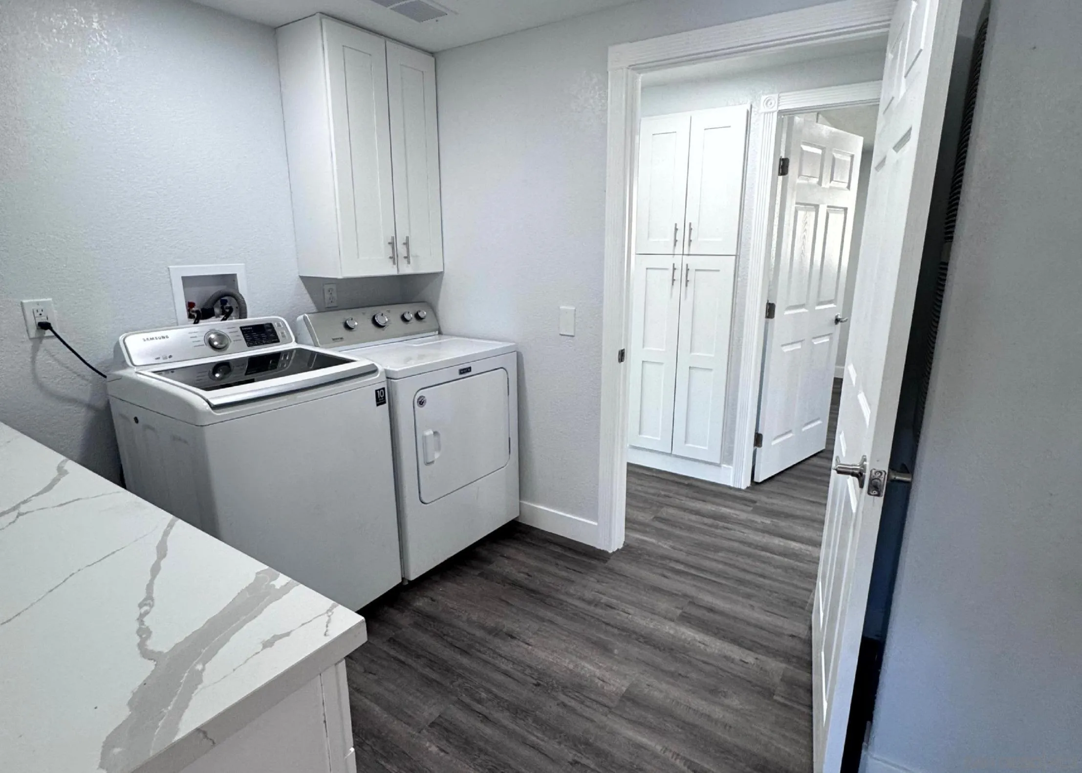 https://cdn.realtyfeed.com/cdn/127/260003674/5fd448b06ce0d2028bcc34a880525b44.webp