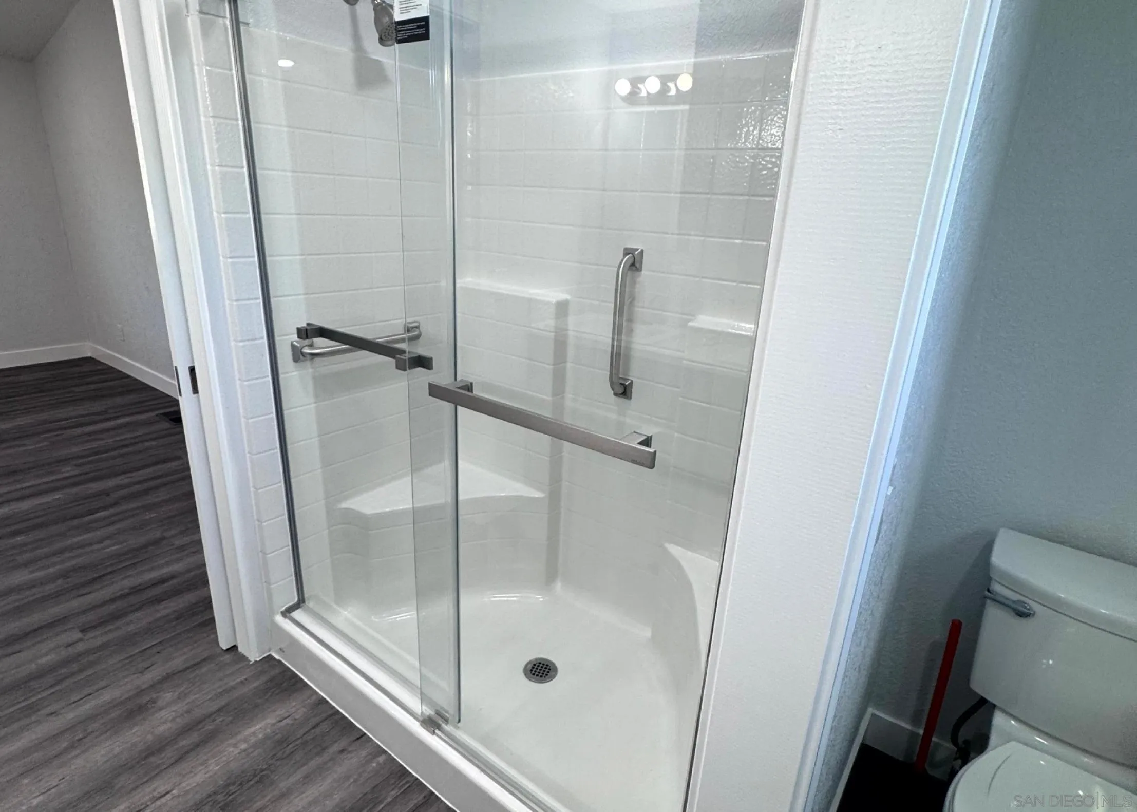 https://cdn.realtyfeed.com/cdn/127/260003674/fc200628ff1d473d73c2166d634faa43.webp