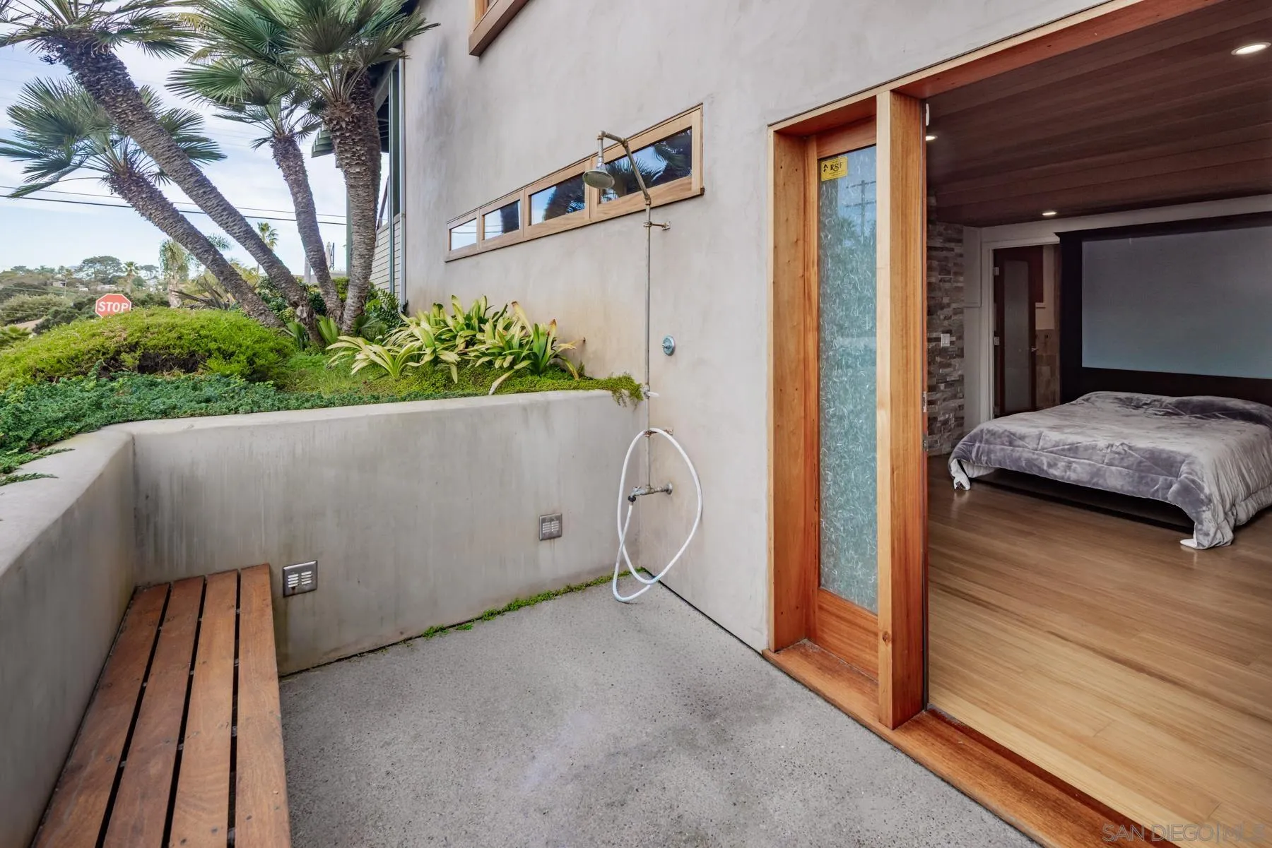 https://cdn.realtyfeed.com/cdn/127/260003675/b85f891e19e41913f6d74e087fa8c4af.webp