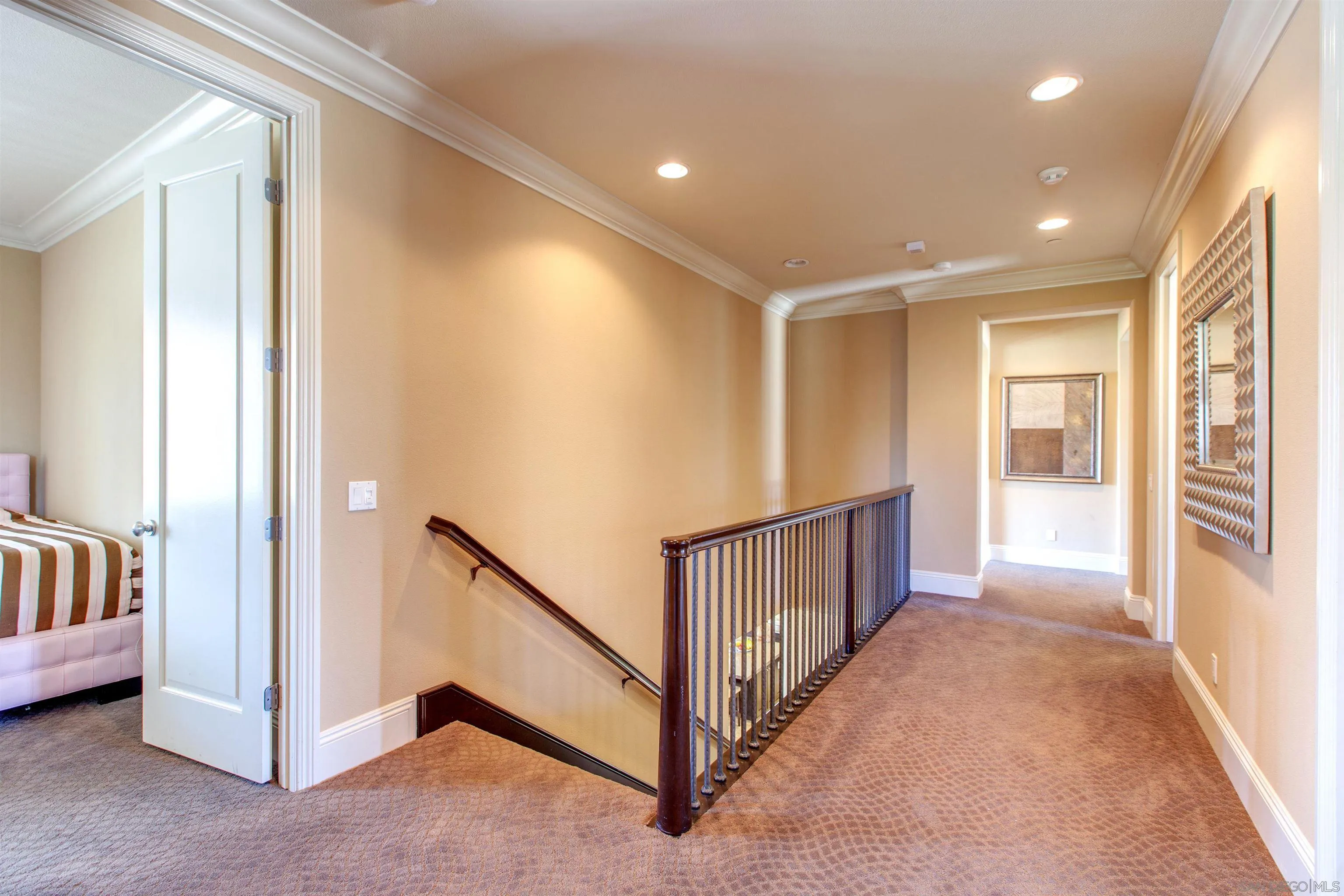 https://cdn.realtyfeed.com/cdn/127/260003677/9f3faa0d44b4f6053727cd1b82e0540a.webp