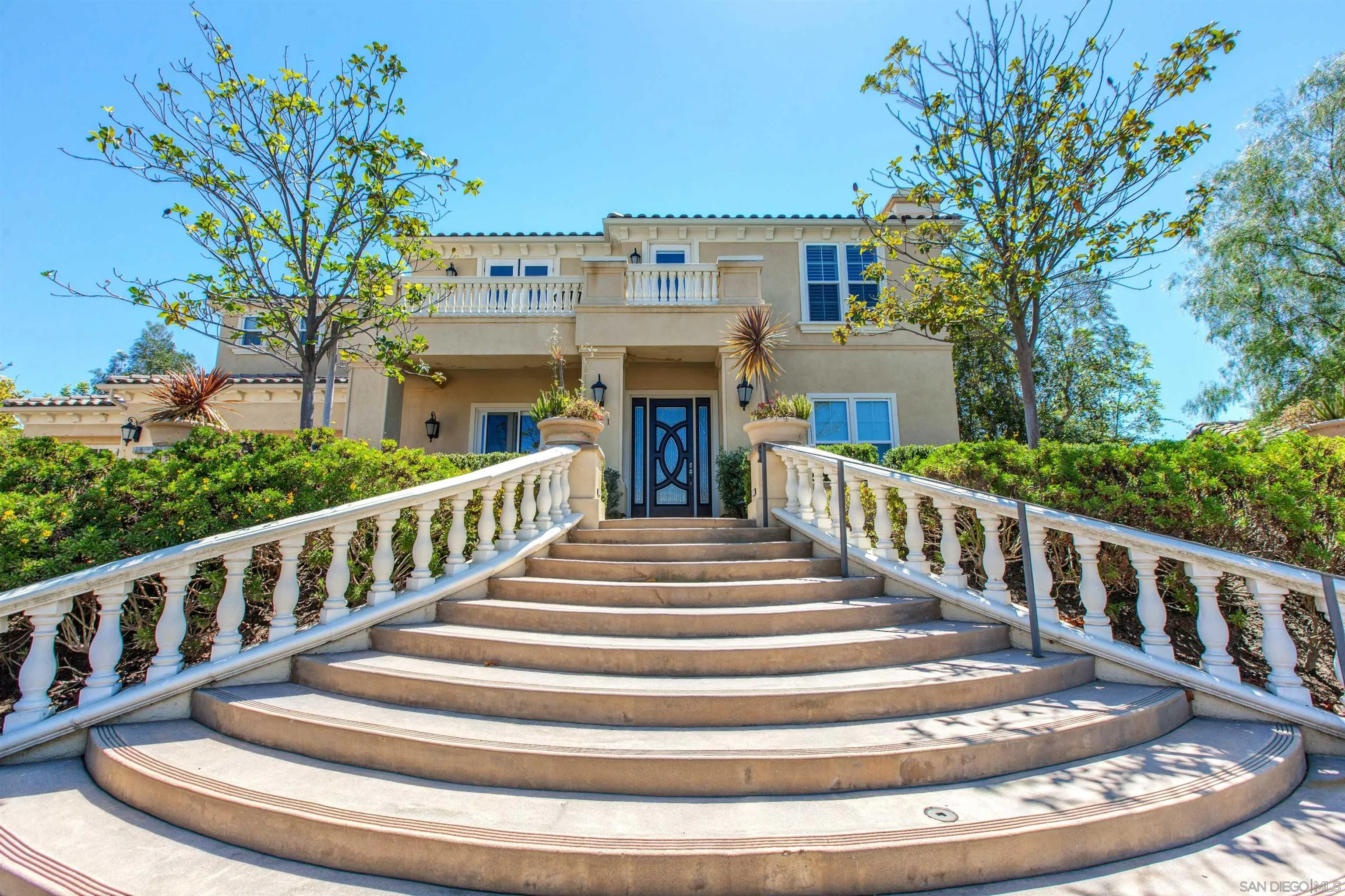 https://cdn.realtyfeed.com/cdn/127/260003677/ba301d7bb7435ea5f39226e9d34fa430.webp