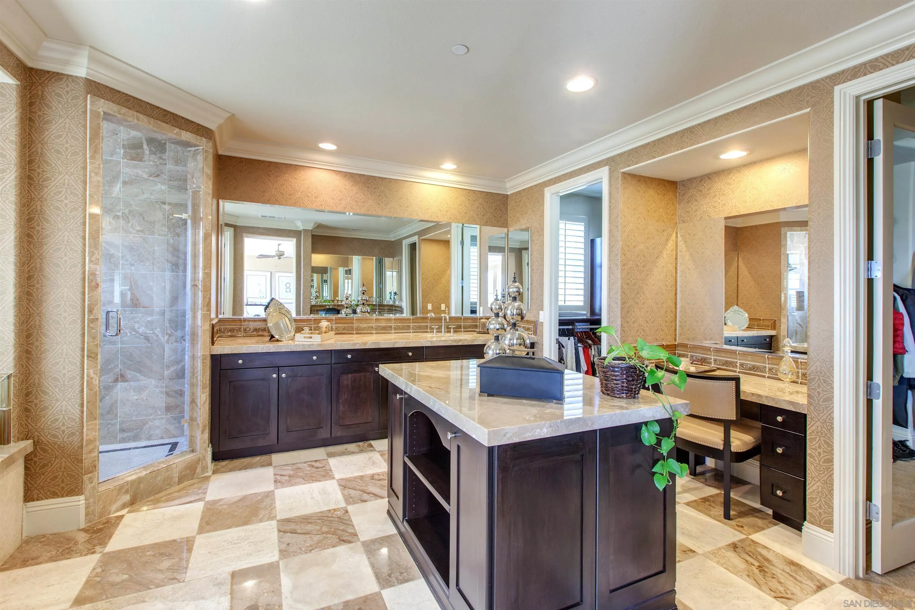 https://cdn.realtyfeed.com/cdn/127/260003677/e7fd56833223a6ceda4eadc132003862.webp