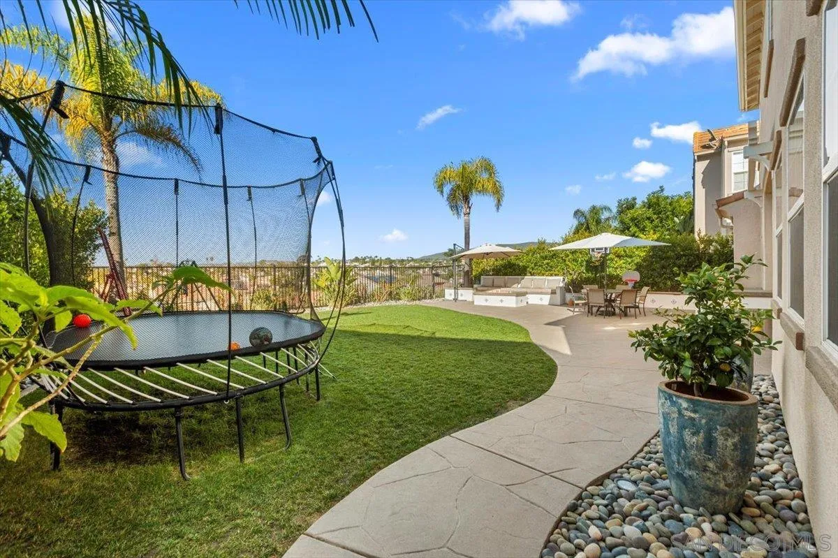 https://cdn.realtyfeed.com/cdn/127/260003681/c21f3c9d8a82f41b73b124488d7980d5.webp
