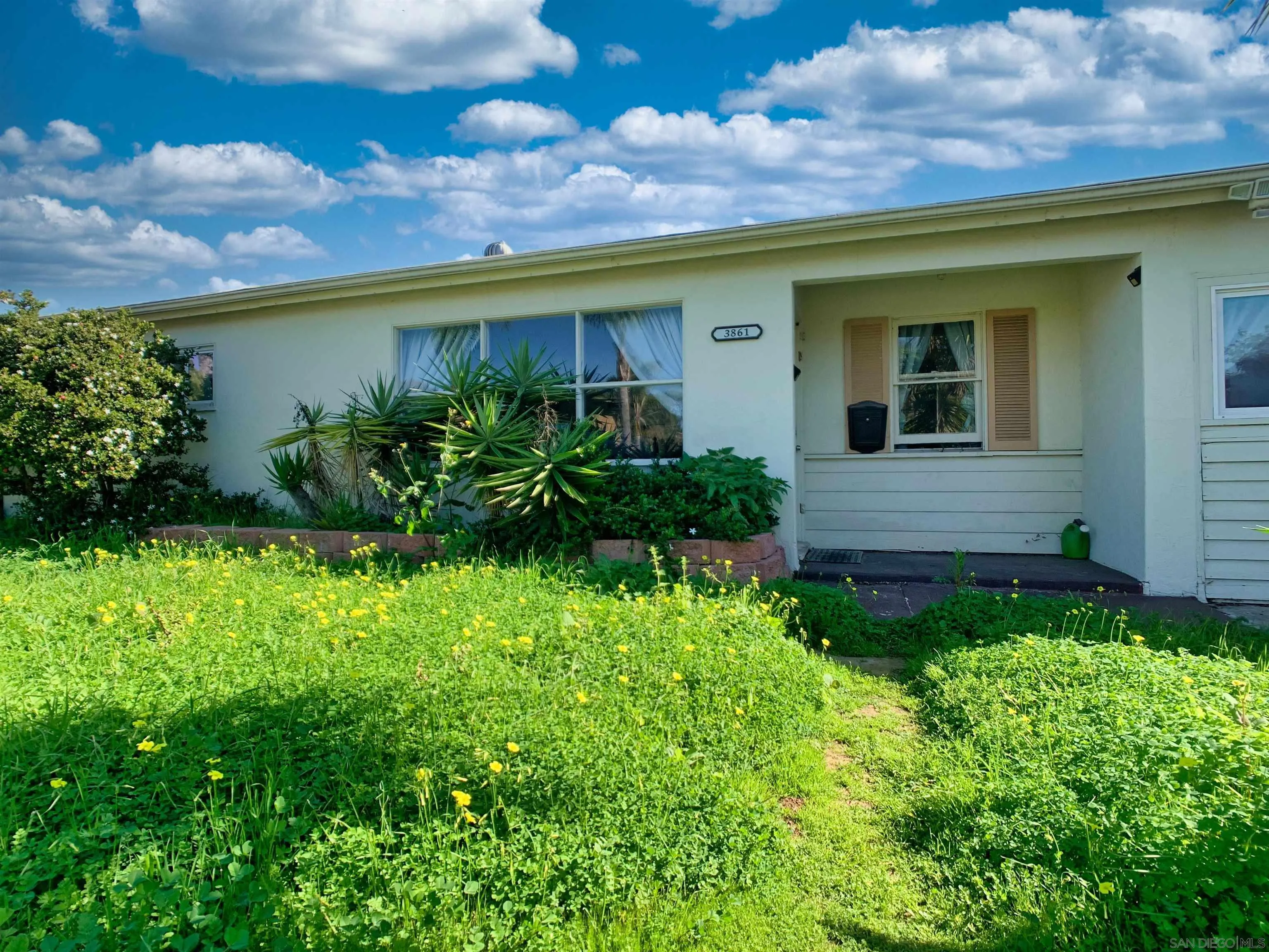 https://cdn.realtyfeed.com/cdn/127/260003685/01ed3898012c231176dafc0684f3bf0f.webp
