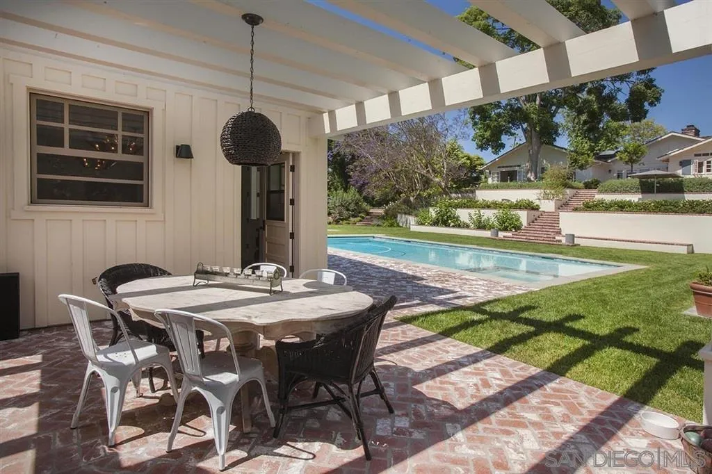 https://cdn.realtyfeed.com/cdn/127/260003688/5b4bbf8417cf0abcce0c540e8c9e8557.webp