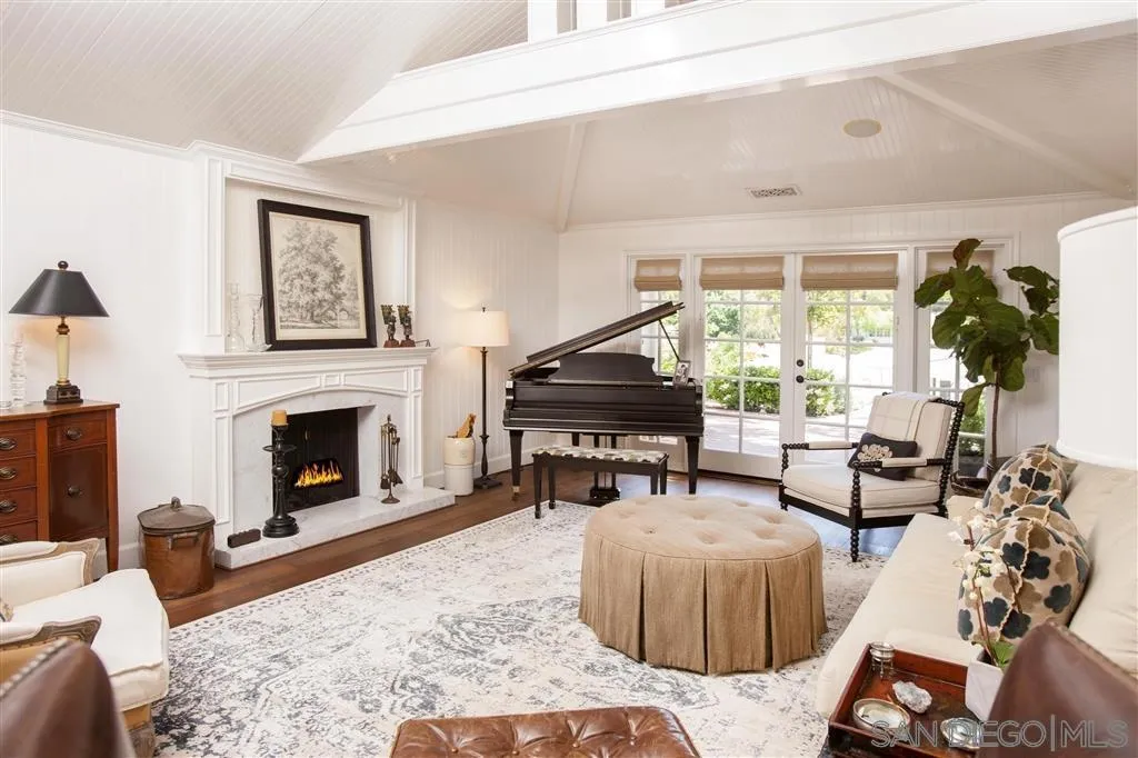 https://cdn.realtyfeed.com/cdn/127/260003688/930ab3d135db3ae9fa2d5a06819b2064.webp