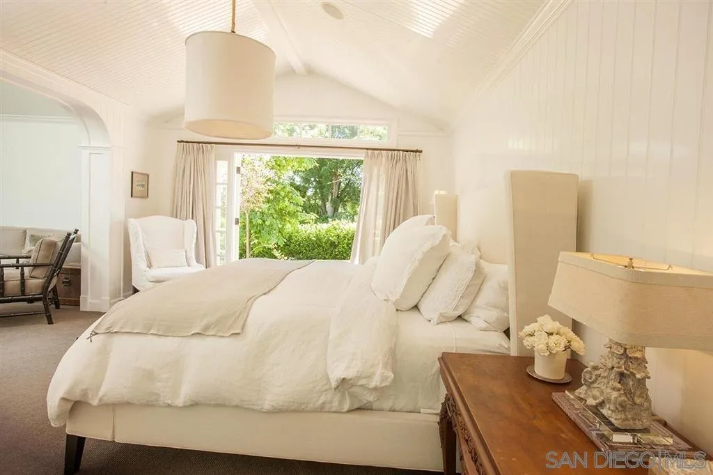 https://cdn.realtyfeed.com/cdn/127/260003688/bc7c847d55c08fd8e2517370af204f94.webp