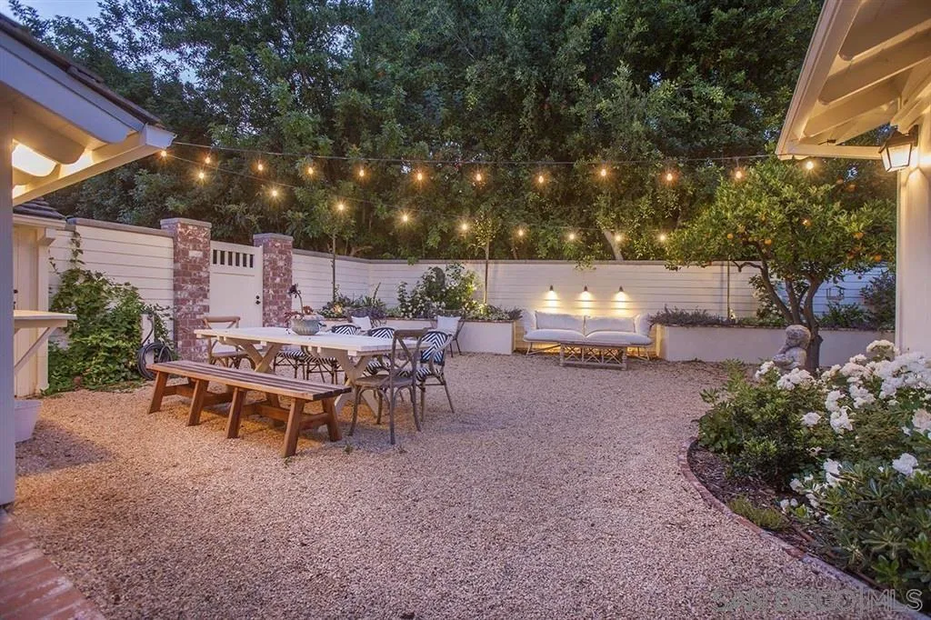 https://cdn.realtyfeed.com/cdn/127/260003688/f6946c3343d3edcbdd8de10ae28439b8.webp