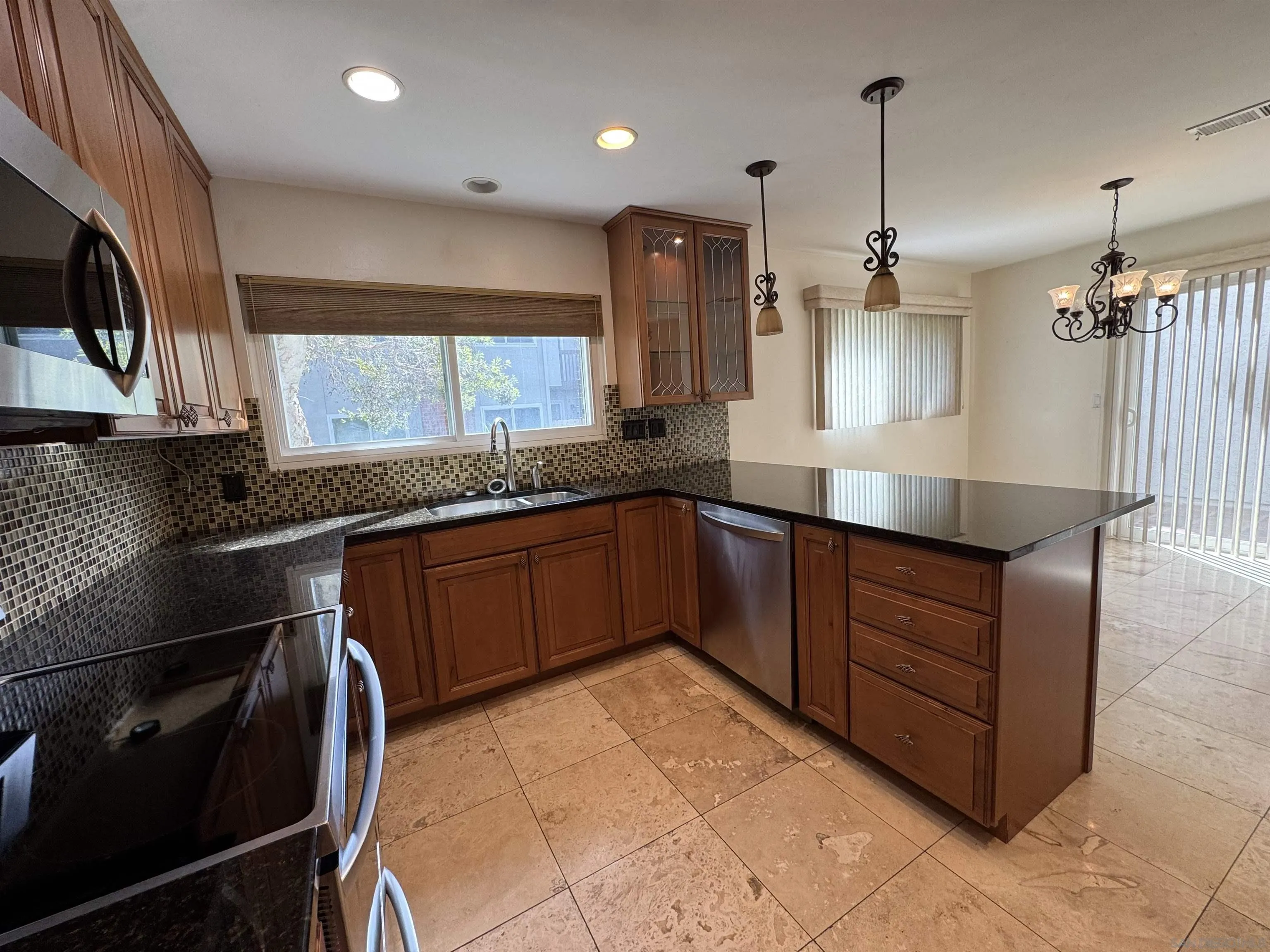 Photo #14: 260003694 Listing: Photo #14