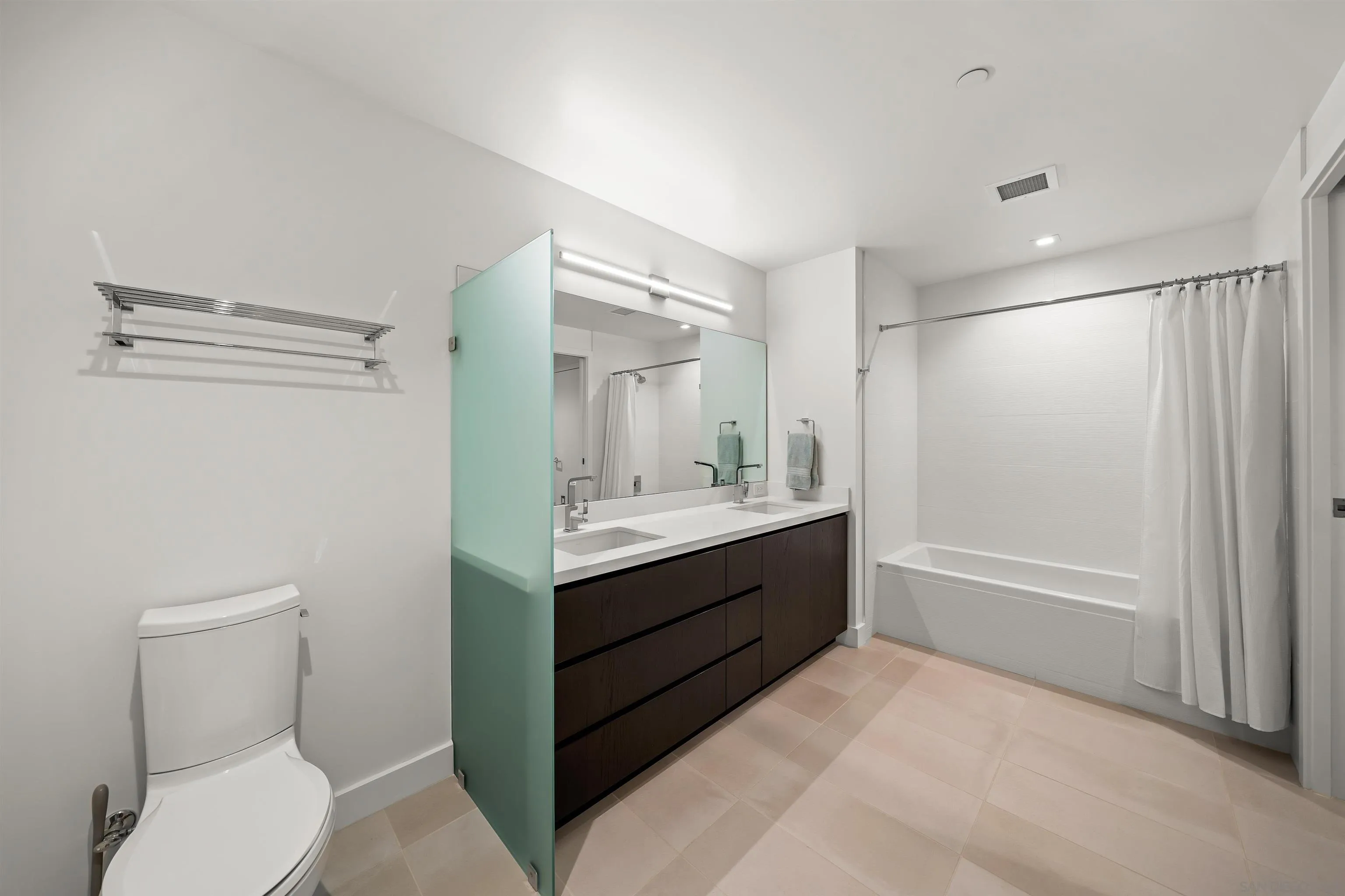 Photo #33: 260003695 Listing: Photo #33