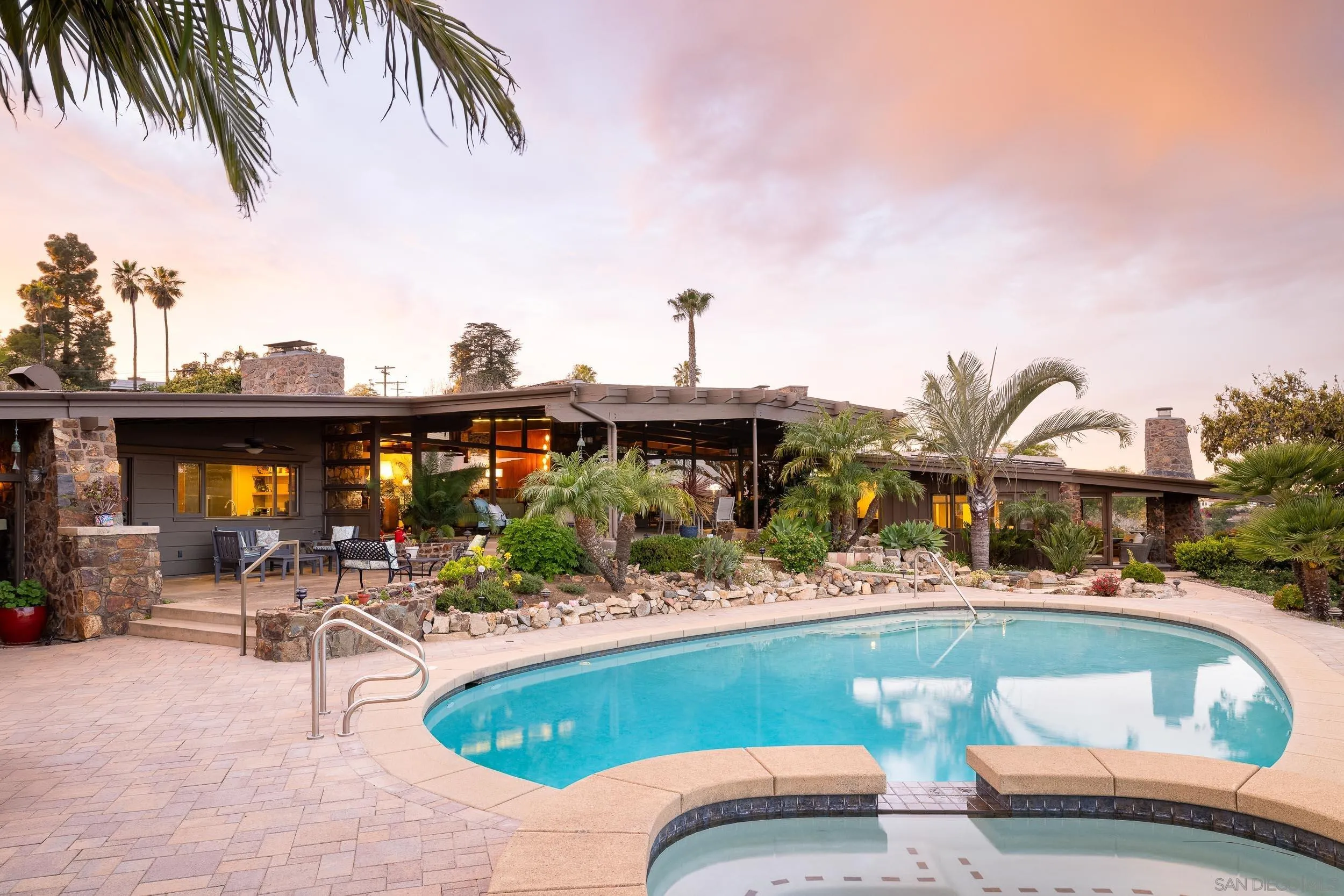 https://cdn.realtyfeed.com/cdn/127/260003700/f5b54f670219219853dcd38f767c9880.webp