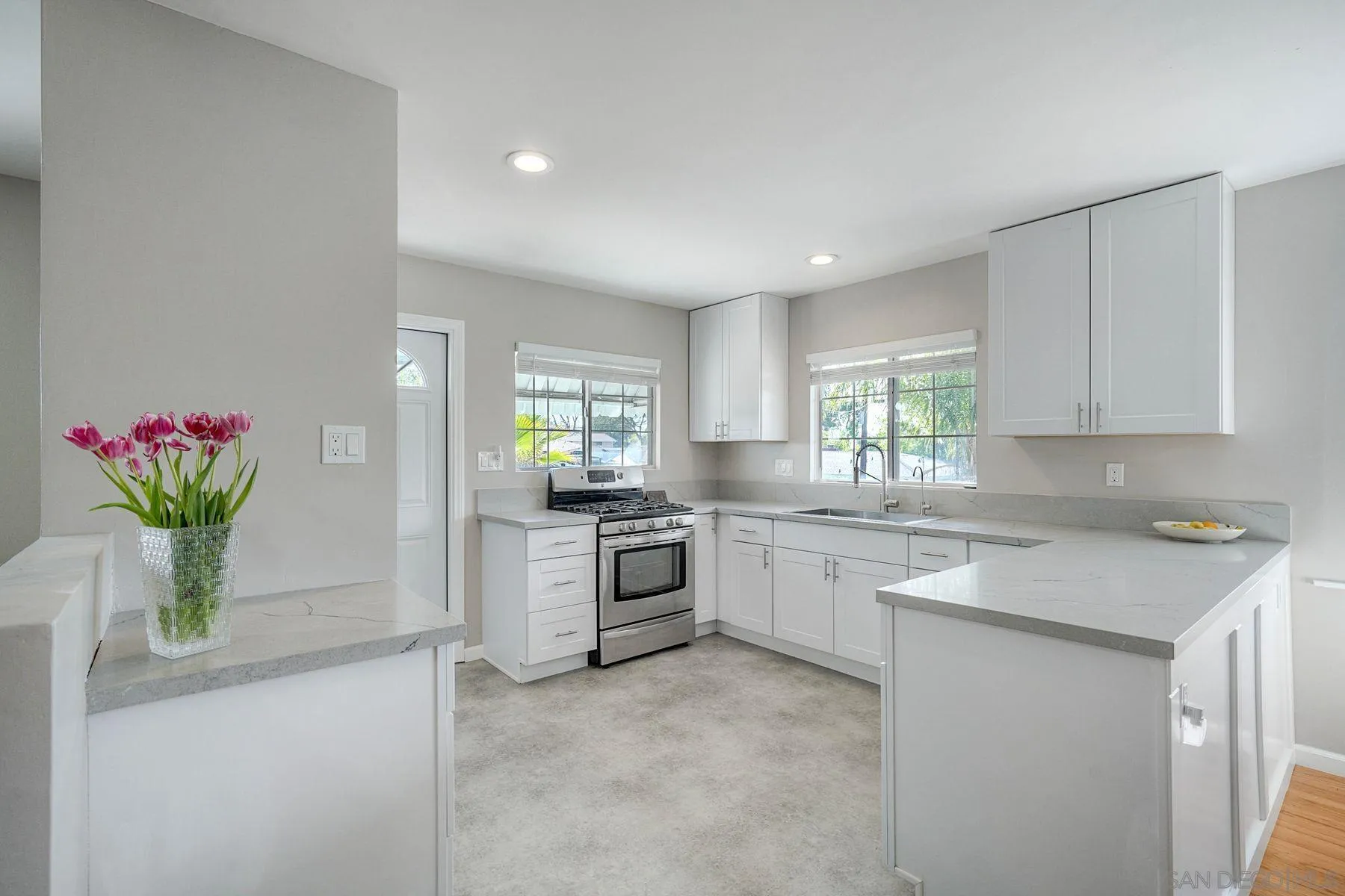 https://cdn.realtyfeed.com/cdn/127/260003707/75b7373688edf2c68aafe5d05567ed16.webp