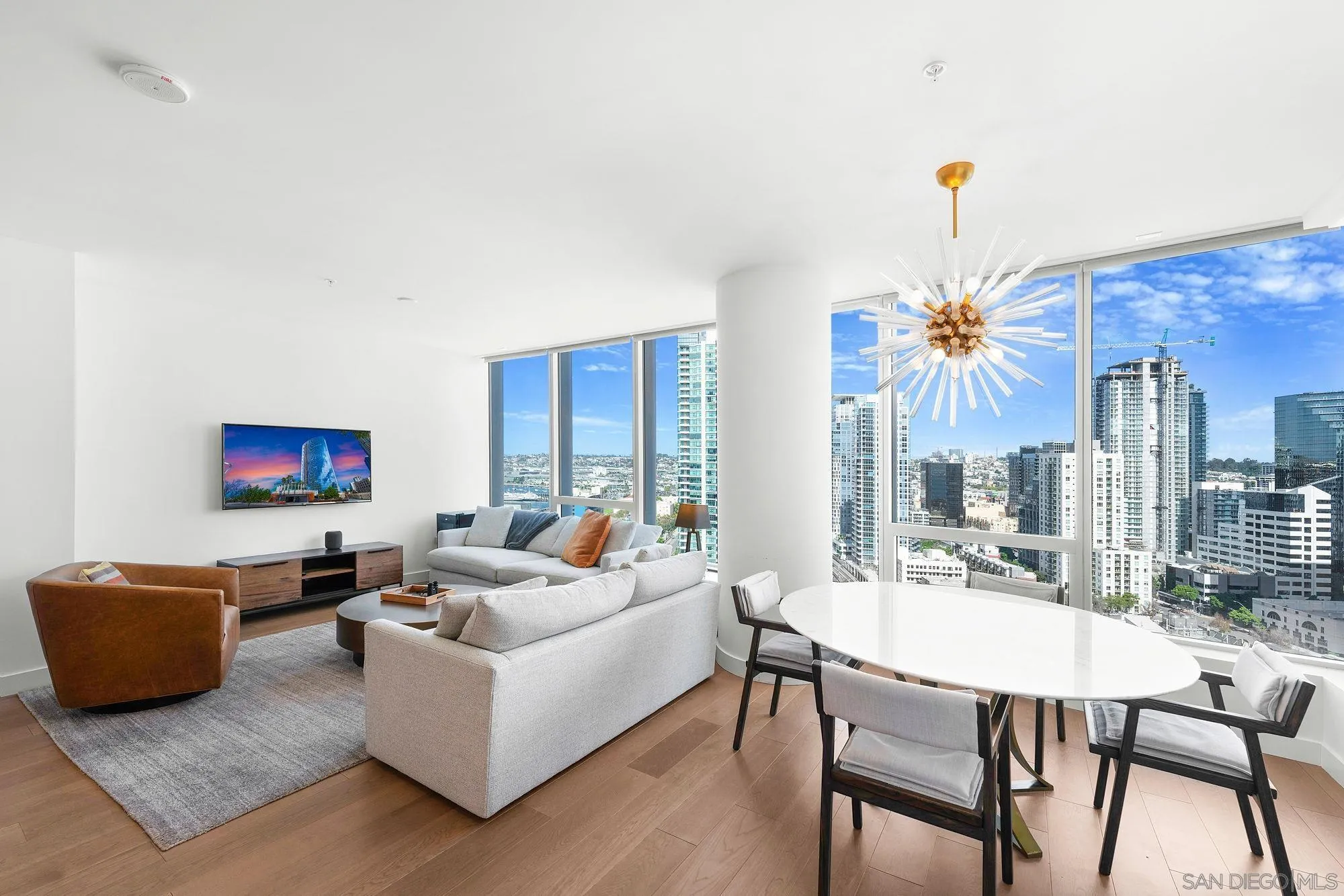 https://cdn.realtyfeed.com/cdn/127/260003711/8e4d33cf43aad6ae958479514b812486.webp