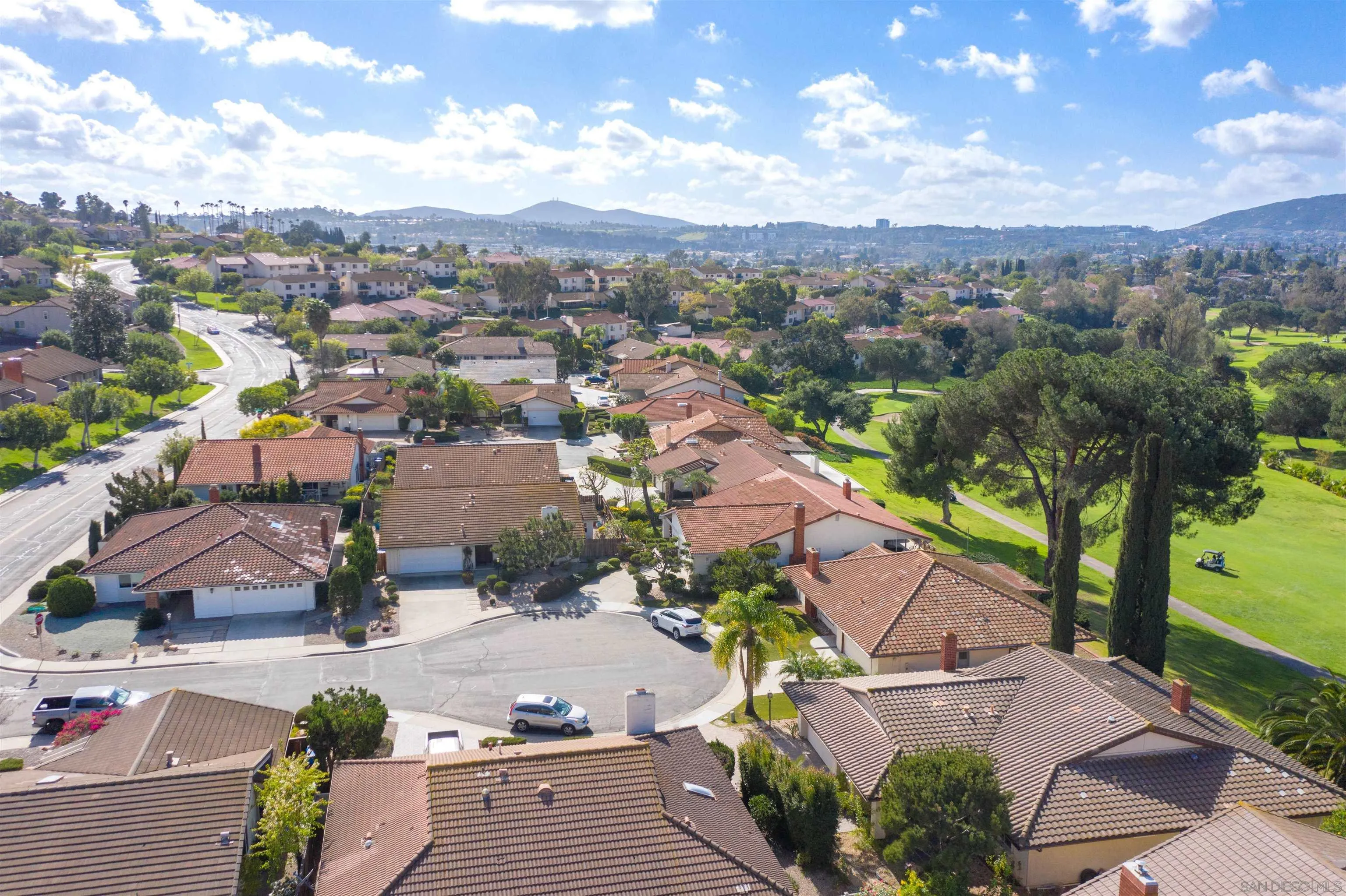 https://cdn.realtyfeed.com/cdn/127/260003713/af55e478fd9bcdc9a80d6ed6cc024ad9.webp
