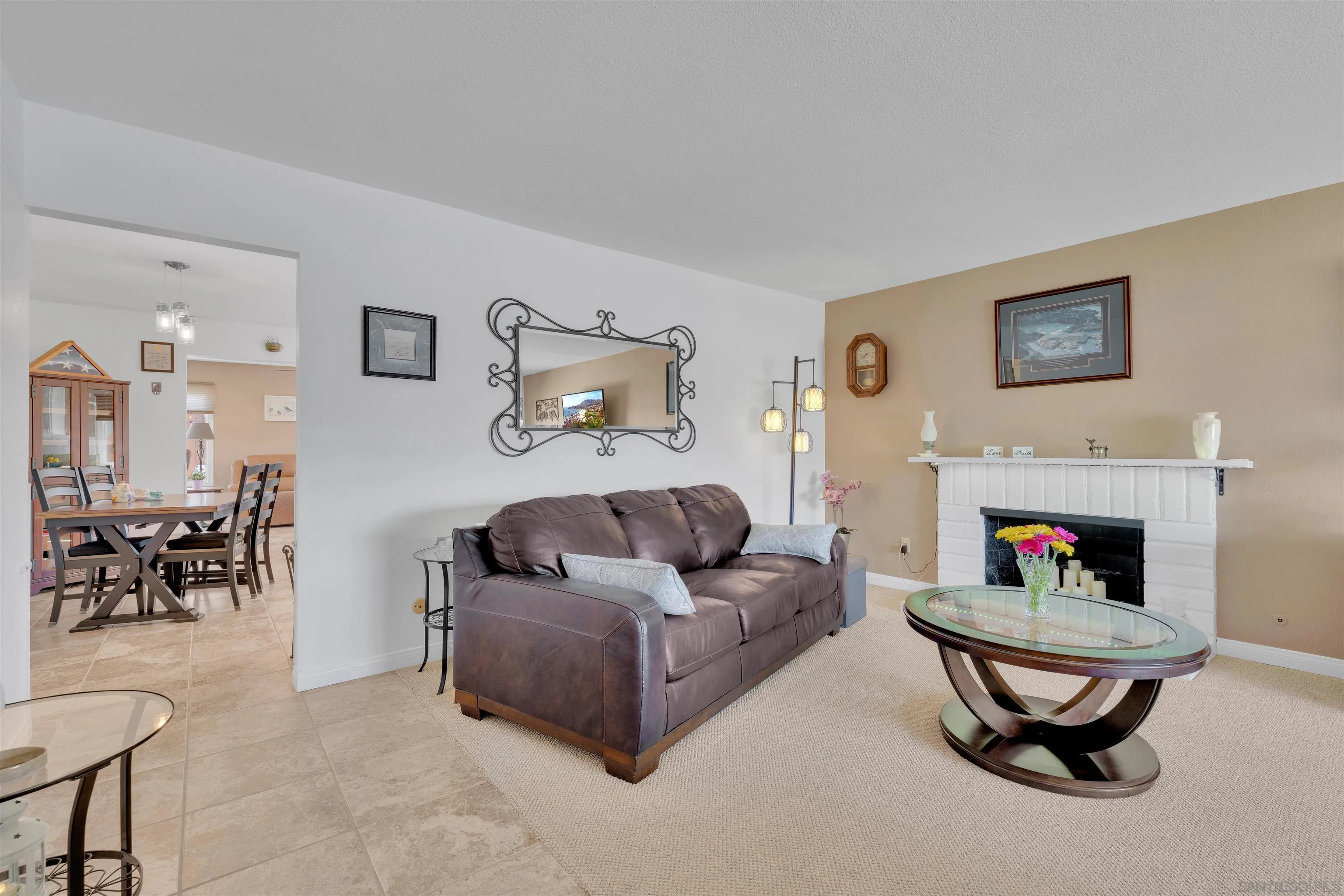 https://cdn.realtyfeed.com/cdn/127/260003714/2adf13bca2135af70d356a725b4dd6e5.webp