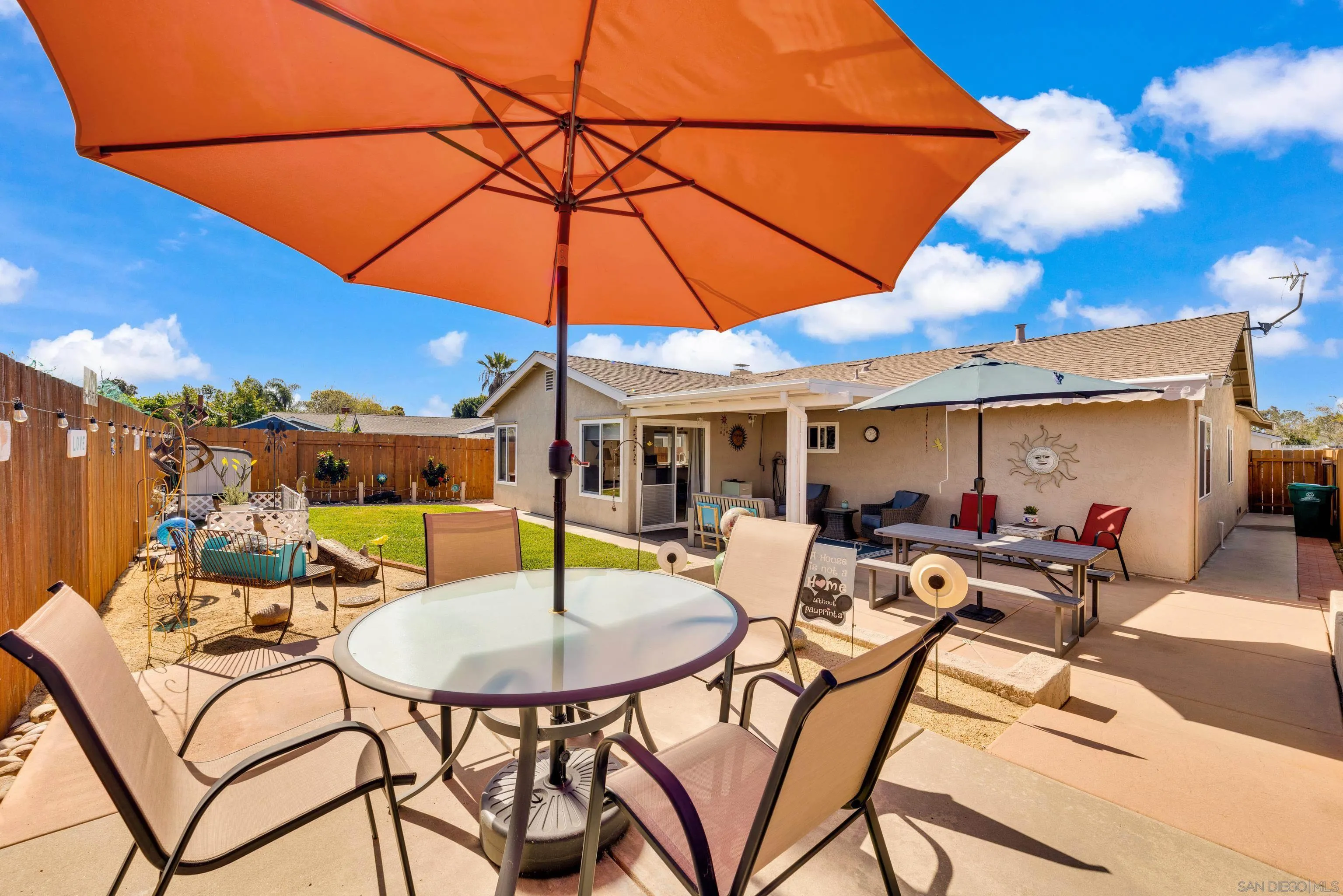 https://cdn.realtyfeed.com/cdn/127/260003714/b2b237f51afdda610f6ab4593b730eac.webp