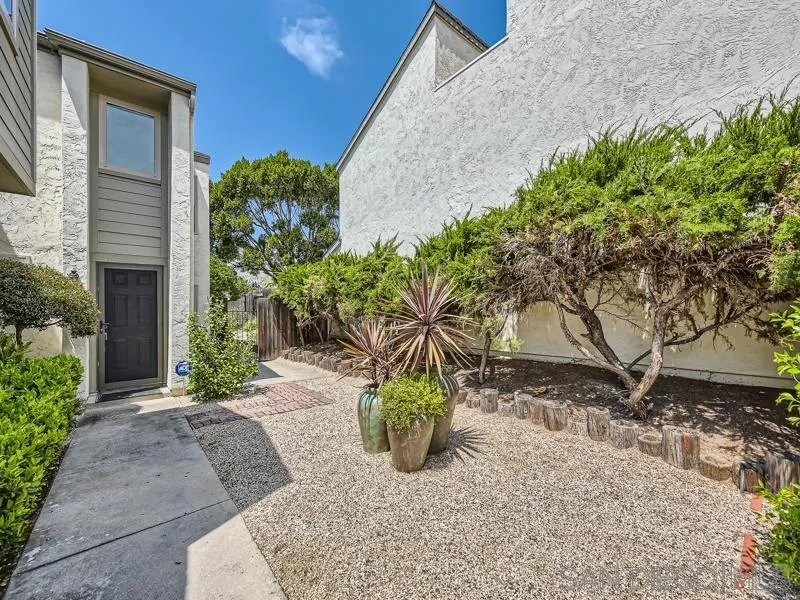 https://cdn.realtyfeed.com/cdn/127/260003715/77f3e1c697a71cf316af1594a0573351.webp