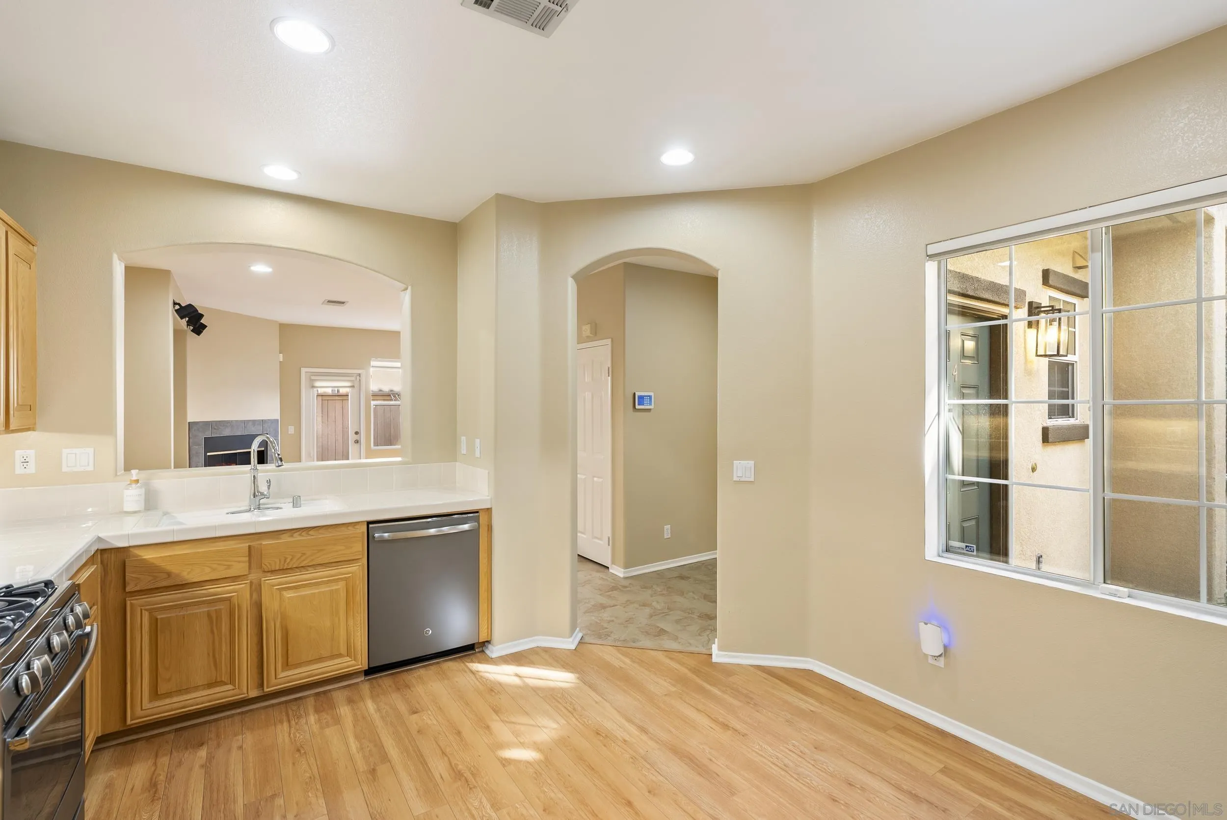 Photo #14: 260003724 Listing: Photo #14