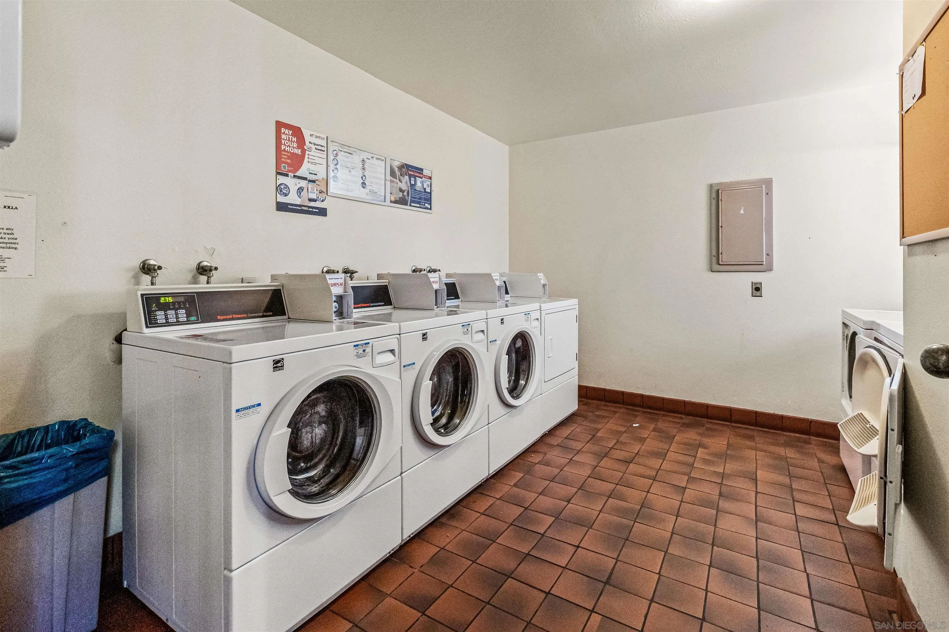 https://cdn.realtyfeed.com/cdn/127/260003728/7ea9d49d2350ebf9f769503cfe68c397.webp