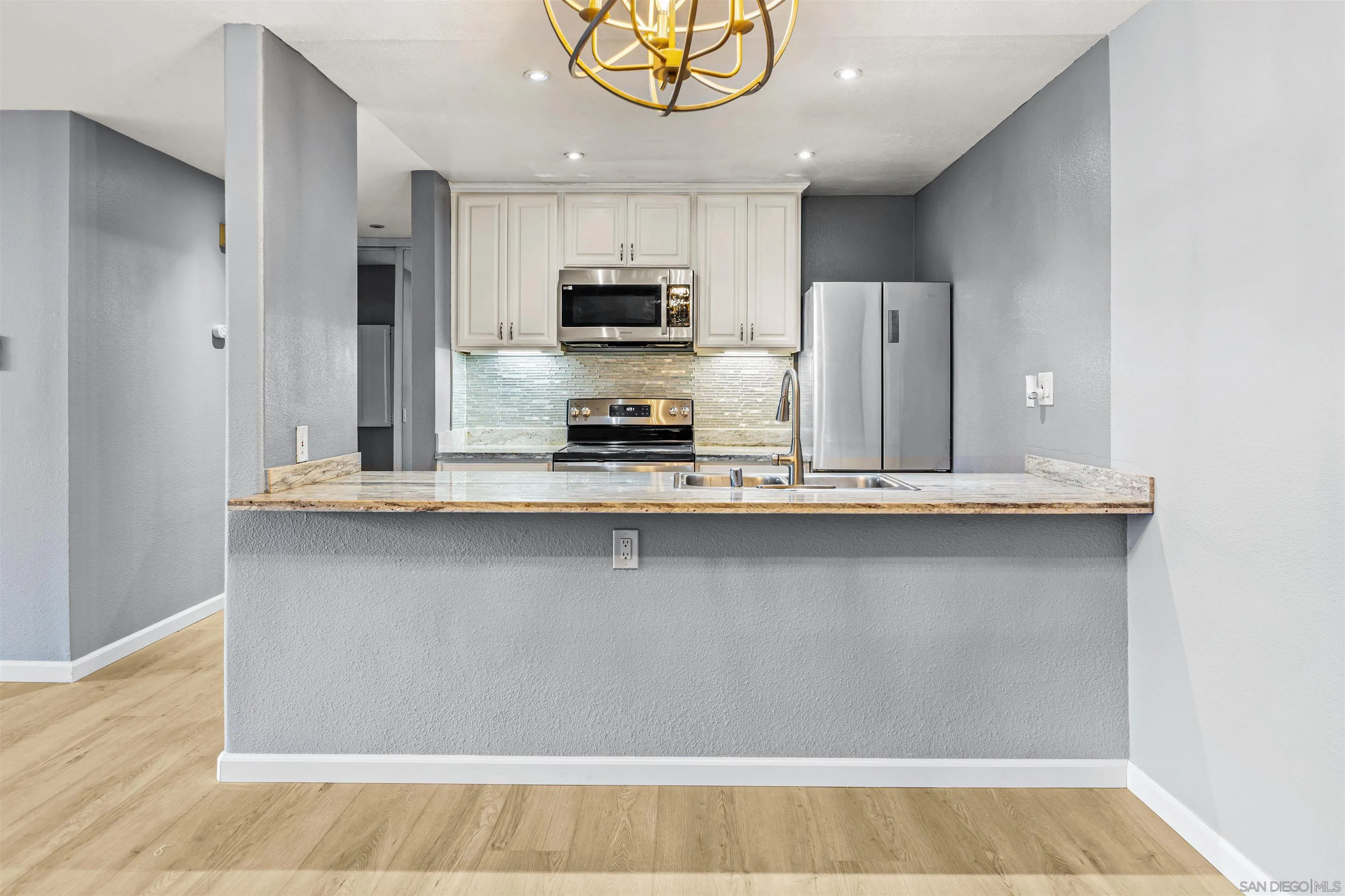 https://cdn.realtyfeed.com/cdn/127/260003728/90b31d494a3f8562afcb3173c8ef31fe.webp