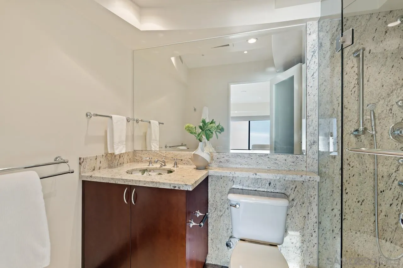 Photo #36: 260003733 Listing: Photo #36
