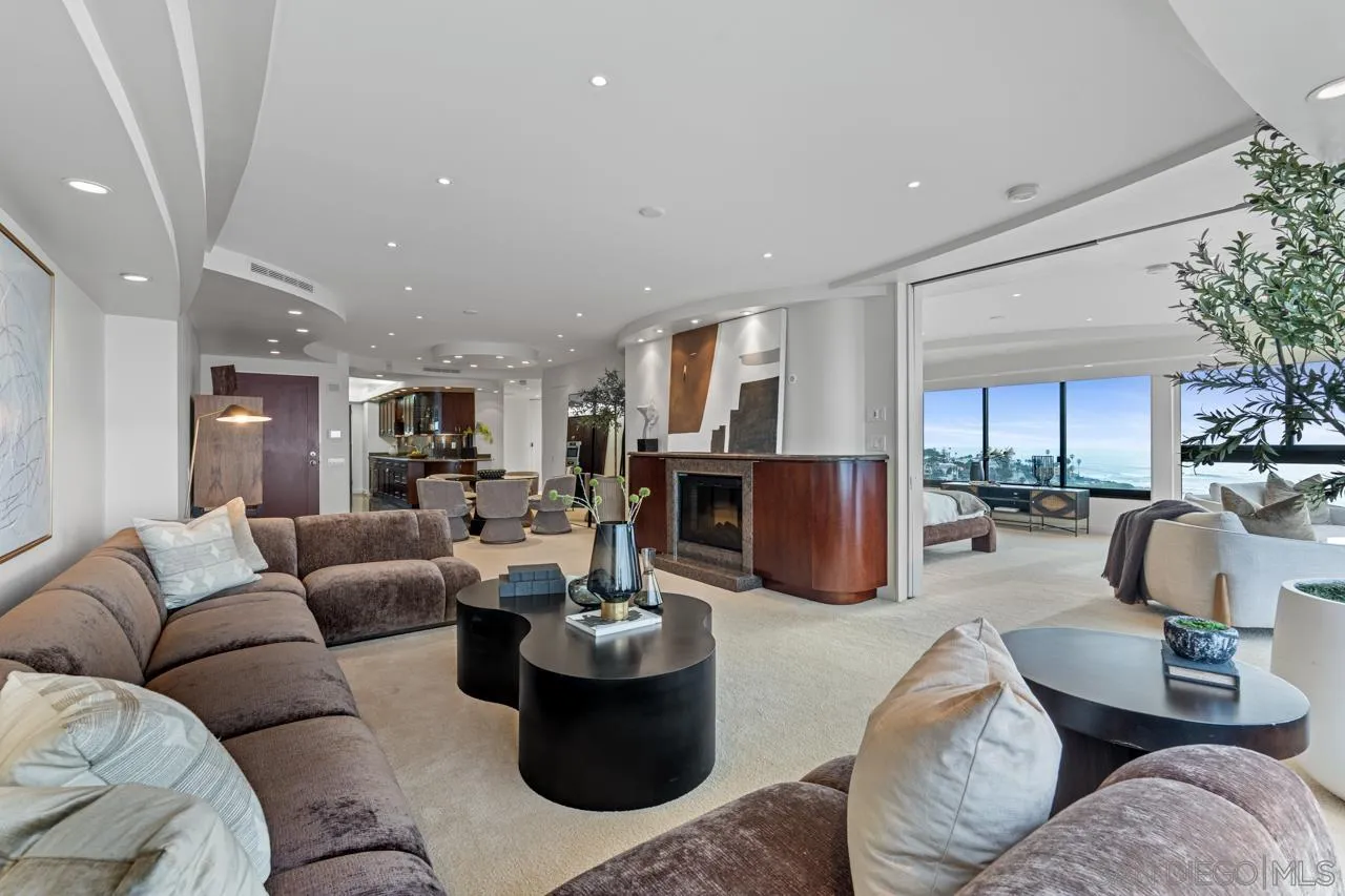 Photo #12: 260003733 Listing: Photo #12