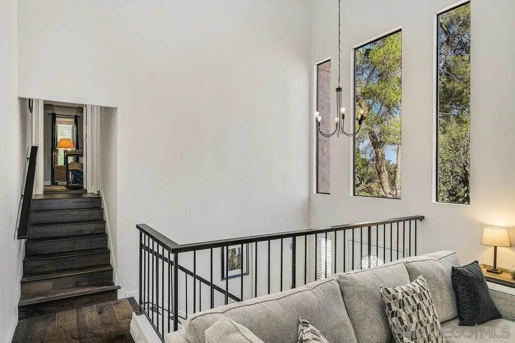 https://cdn.realtyfeed.com/cdn/127/260003736/5f9b94be23e3a224f69185d4b7b3b229.webp