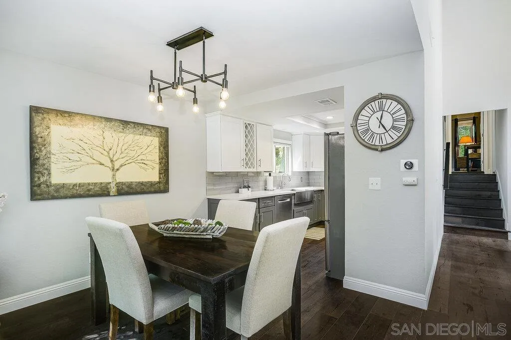 https://cdn.realtyfeed.com/cdn/127/260003736/cb2819f7bc95fb377fff20e26e469290.webp