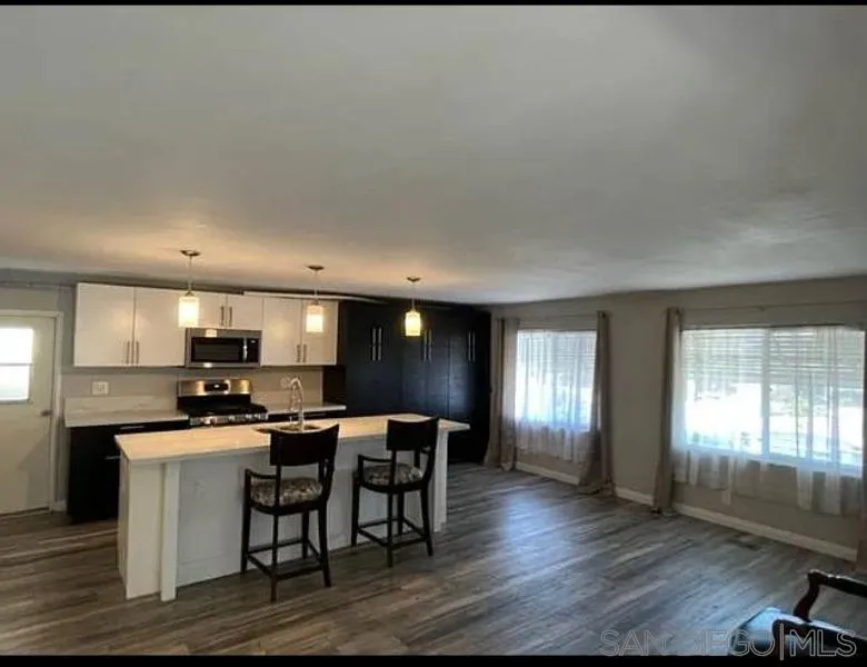 https://cdn.realtyfeed.com/cdn/127/260003743/0e30c0185f8b945118d29f077b05f3d2.webp