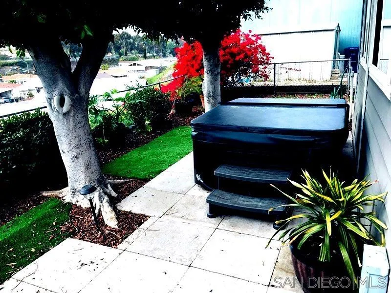 https://cdn.realtyfeed.com/cdn/127/260003743/272e8f9a946288e8739260b9da3cb7e4.webp