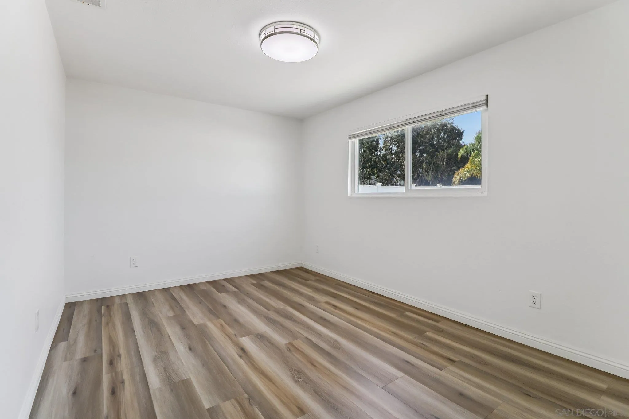 https://cdn.realtyfeed.com/cdn/127/260003745/6d69958478af5ba82279645406fd97ee.webp