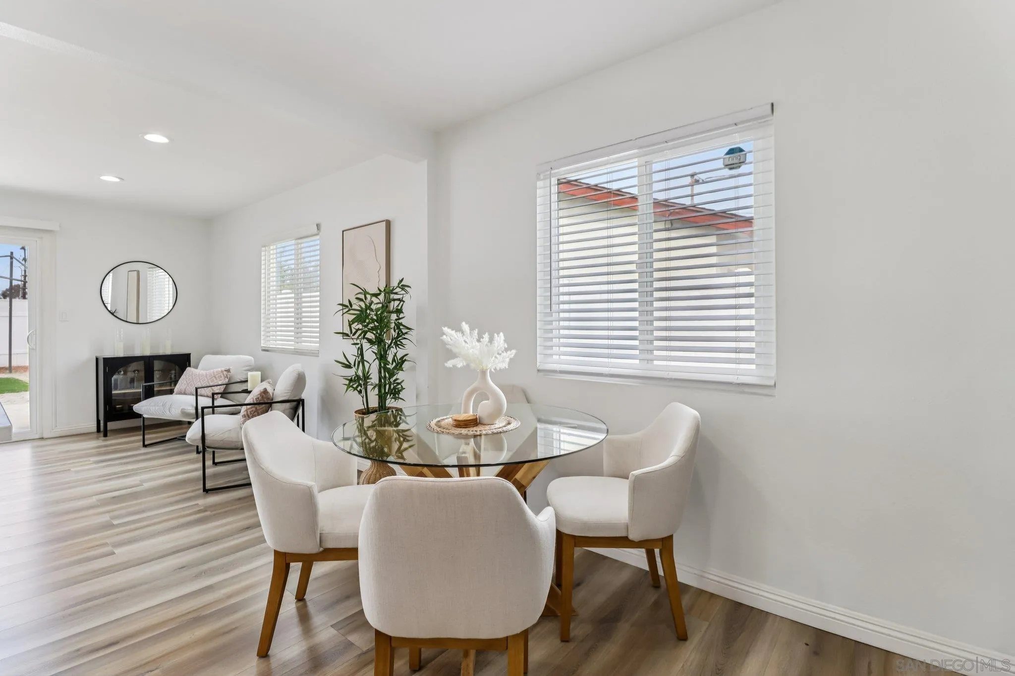 https://cdn.realtyfeed.com/cdn/127/260003745/be46b5d02ed0ba21c99a488450b1d664.webp