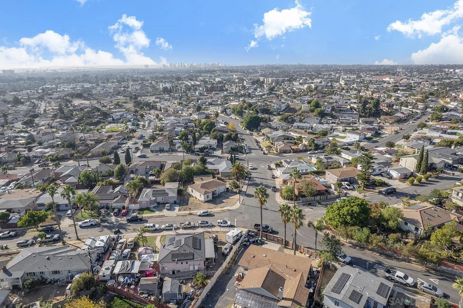 https://cdn.realtyfeed.com/cdn/127/260003750/c6b9d2d98cc0766d6e619ed51a968681.webp