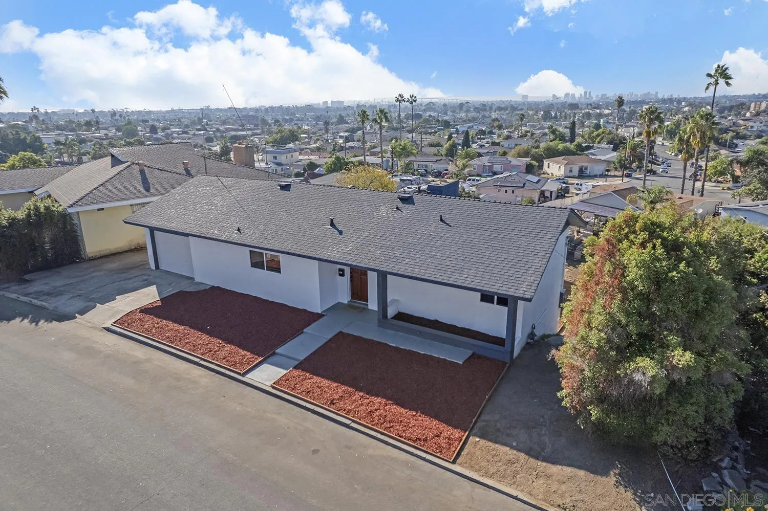 https://cdn.realtyfeed.com/cdn/127/260003750/ee5d10f68734fc62f3e34190cec3f73a.webp