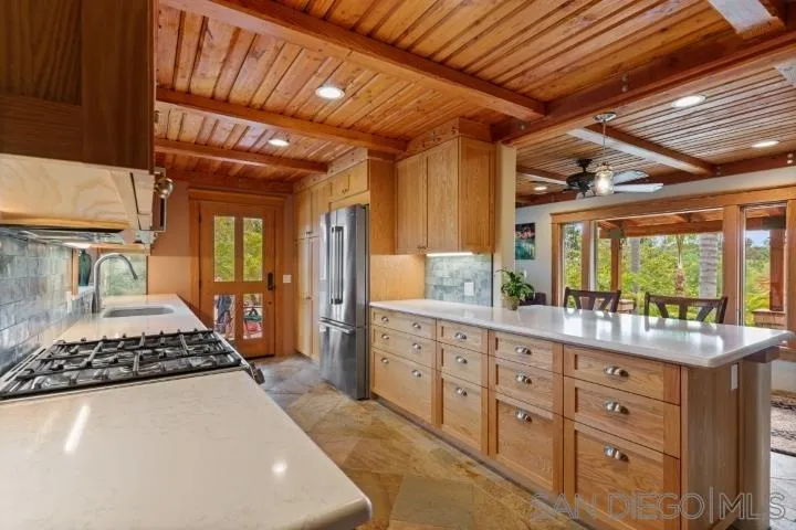 https://cdn.realtyfeed.com/cdn/127/260003751/248b35f2b1676452047bc2e430caa78b.webp