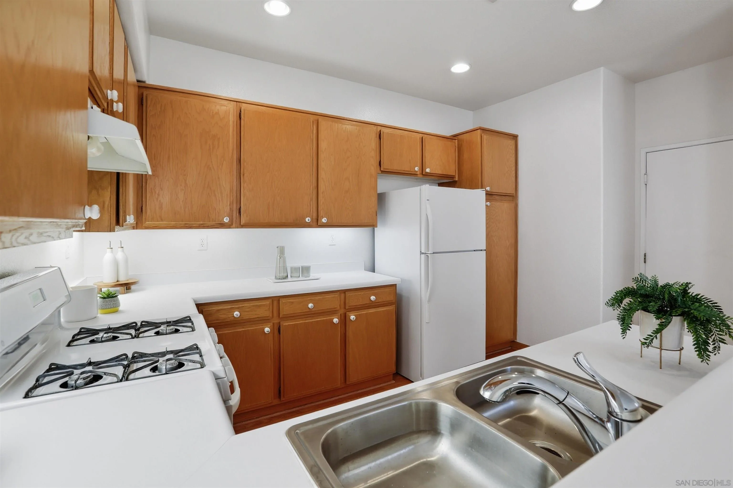 Photo #13: 260003754 Listing: Photo #13