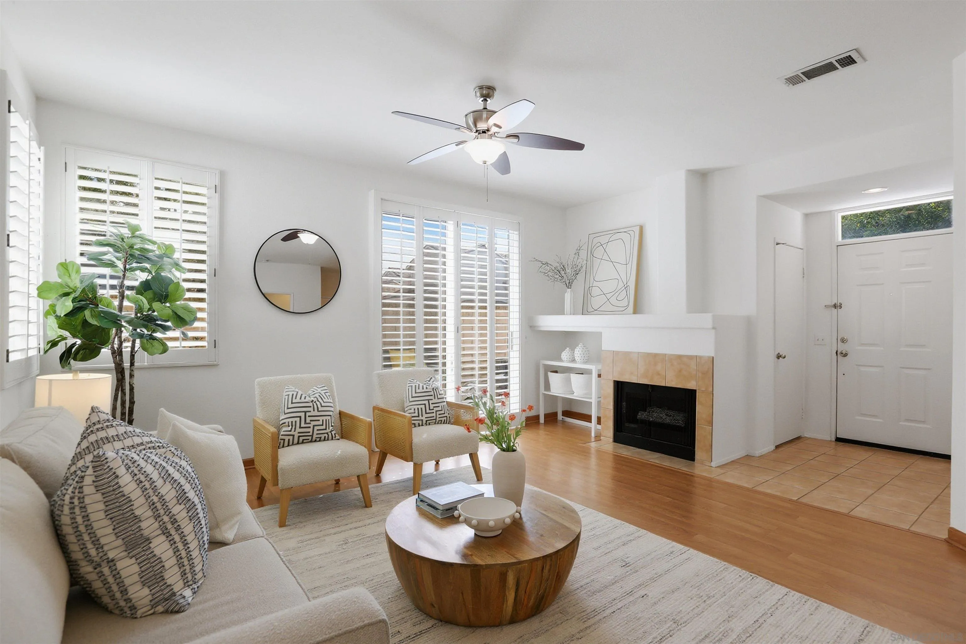 Photo #1: 260003754 Listing: Photo #1