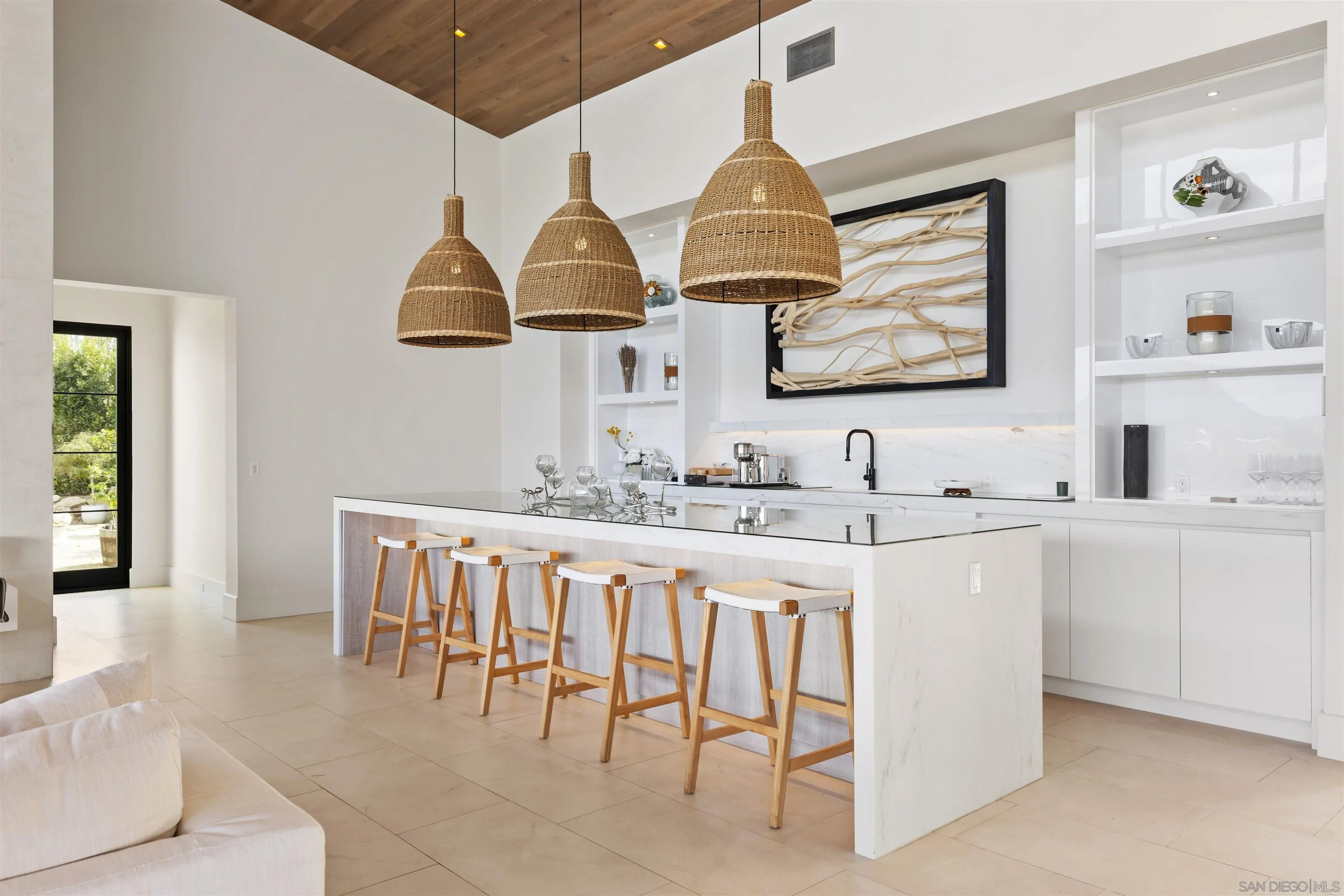 https://cdn.realtyfeed.com/cdn/127/260003755/e985ad84174ace3052d6e531eda3ef0d.webp