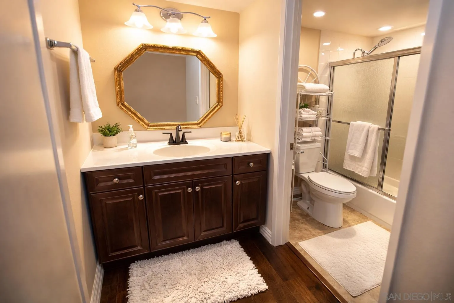 Photo #4: 260003757 Listing: Photo #4