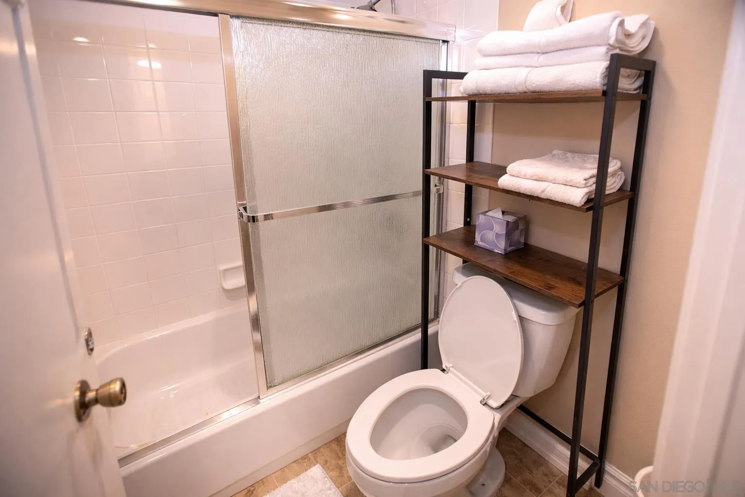 Photo #5: 260003757 Listing: Photo #5