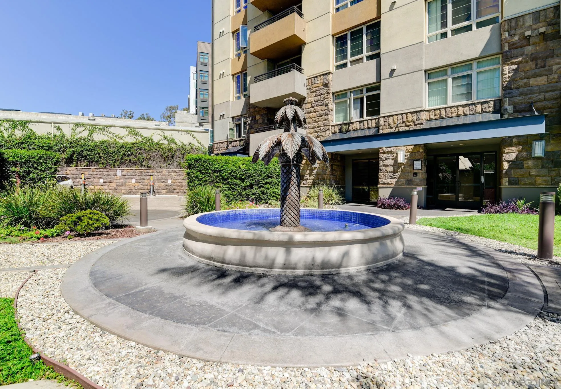 https://cdn.realtyfeed.com/cdn/127/260003760/6f3520687294db23bed08e97cc2410bd.webp