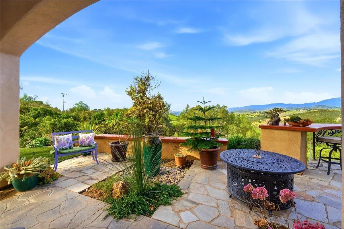 https://cdn.realtyfeed.com/cdn/127/260003761/2a77012330c30caaa9316e5cc70e685c.webp