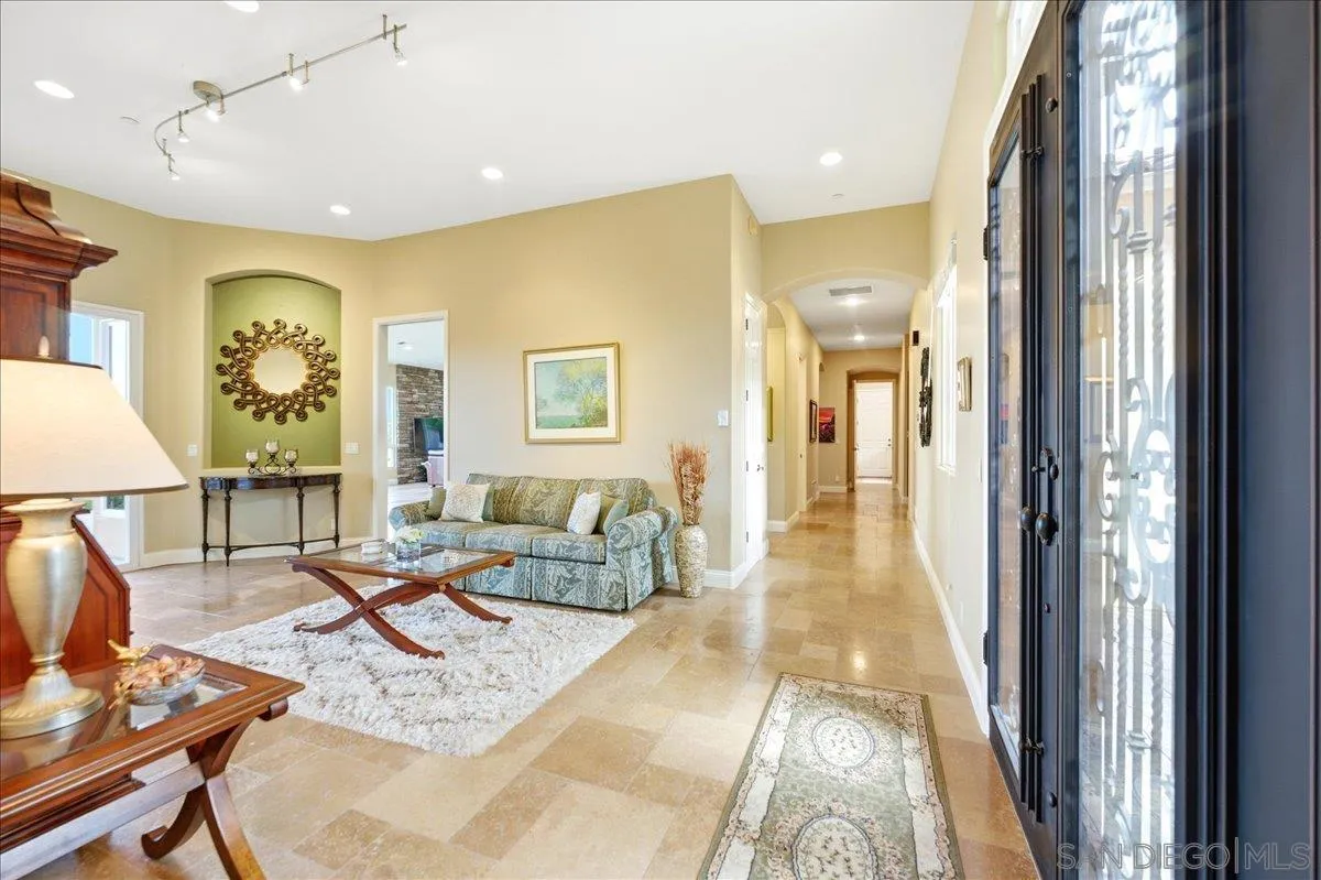 https://cdn.realtyfeed.com/cdn/127/260003761/65f261b38fe1b47b24f01bf2454469c6.webp