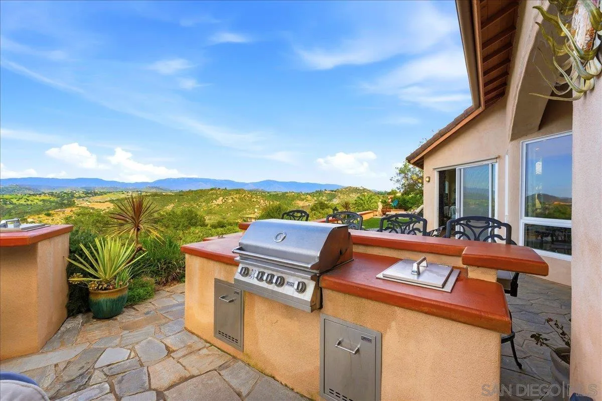 https://cdn.realtyfeed.com/cdn/127/260003761/67940d87d1be36537afba981c94f09fd.webp