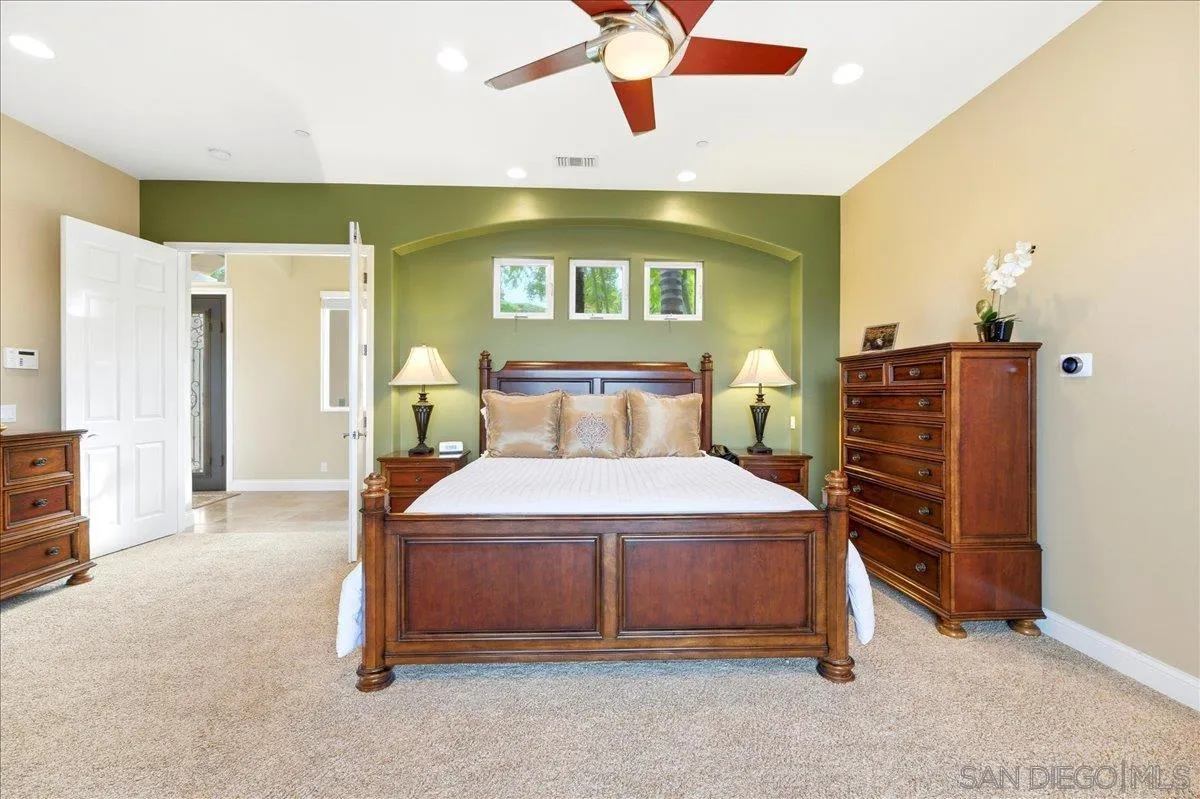 https://cdn.realtyfeed.com/cdn/127/260003761/a7886d38c28600fae9d2f69959e837e5.webp