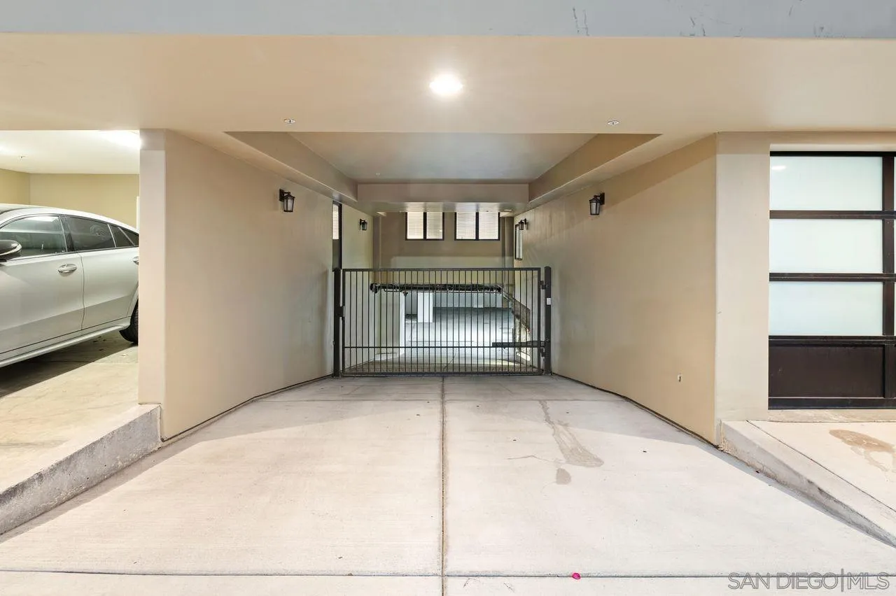 Photo #57: 260003765 Listing: Photo #57