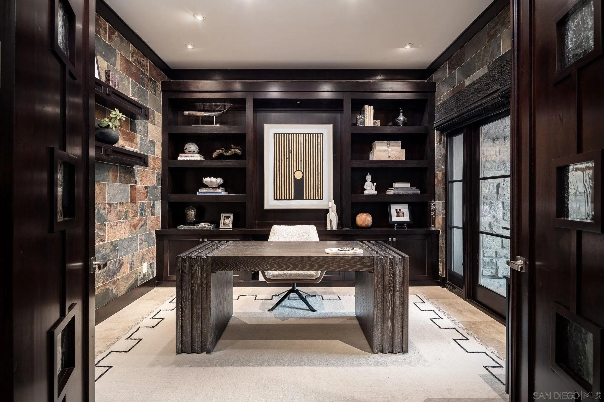 https://cdn.realtyfeed.com/cdn/127/260003767/9ae6c49cf56955567ac16027ffa5d670.webp