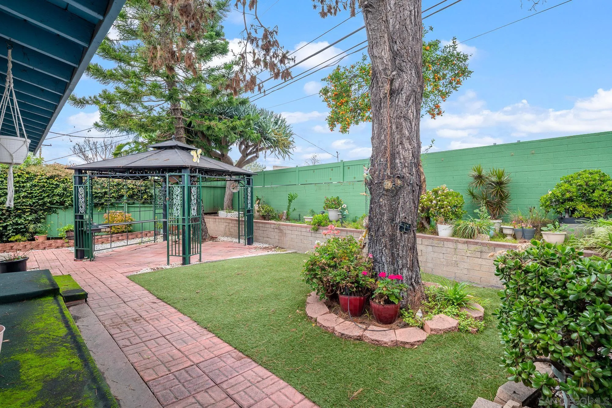 https://cdn.realtyfeed.com/cdn/127/260003768/68a4345281c9cfe61716c8c1b06e15ec.webp