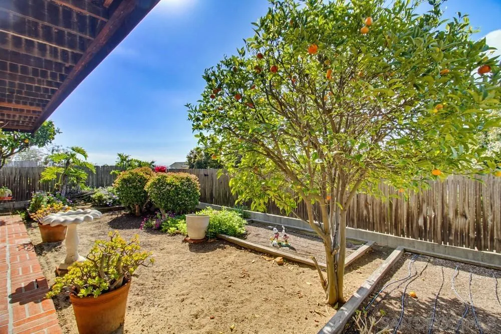 https://cdn.realtyfeed.com/cdn/127/260003775/be6bff8925d2035b79c08c517ffd65c1.webp