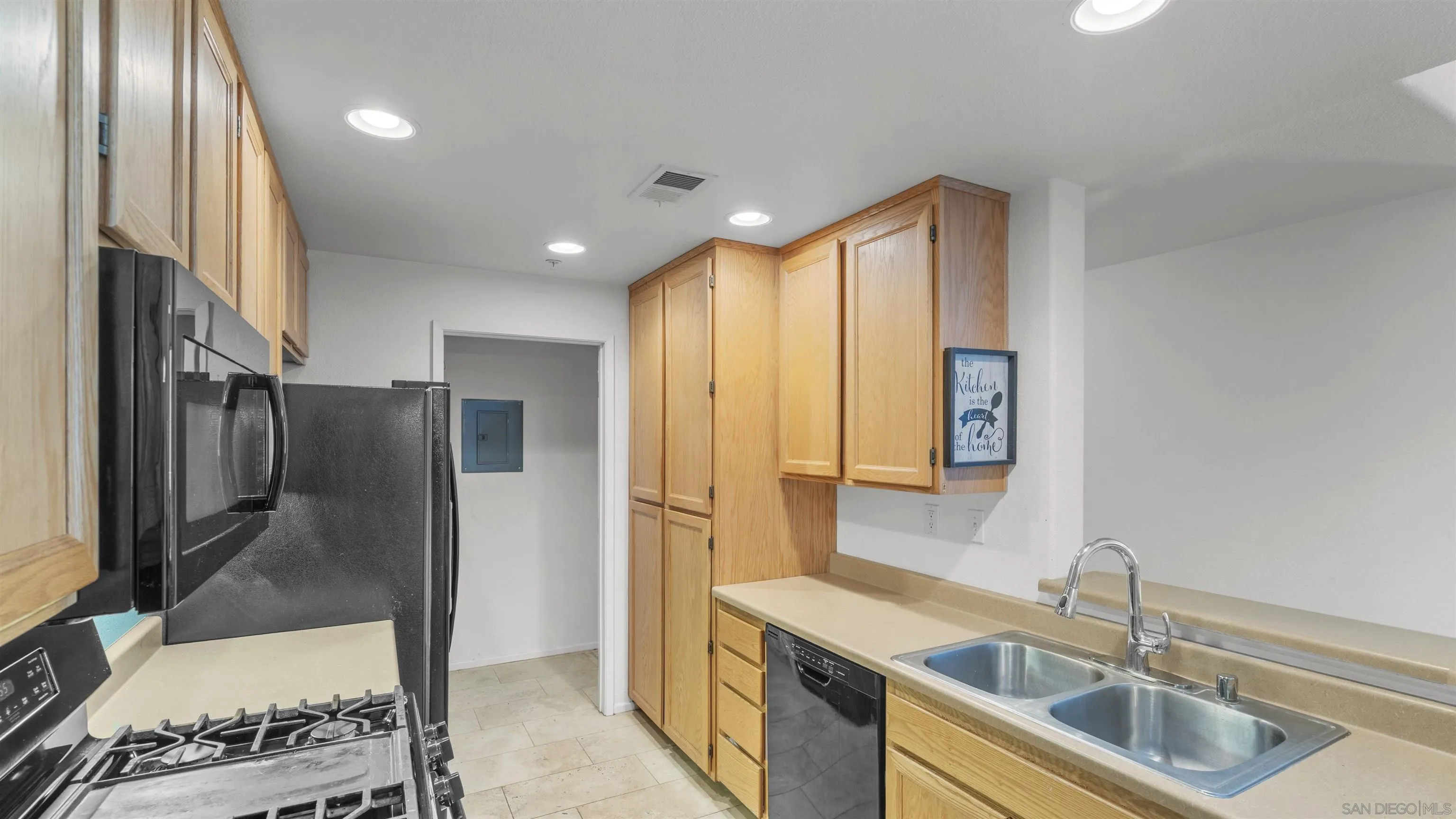 Photo #14: 260003778 Listing: Photo #14